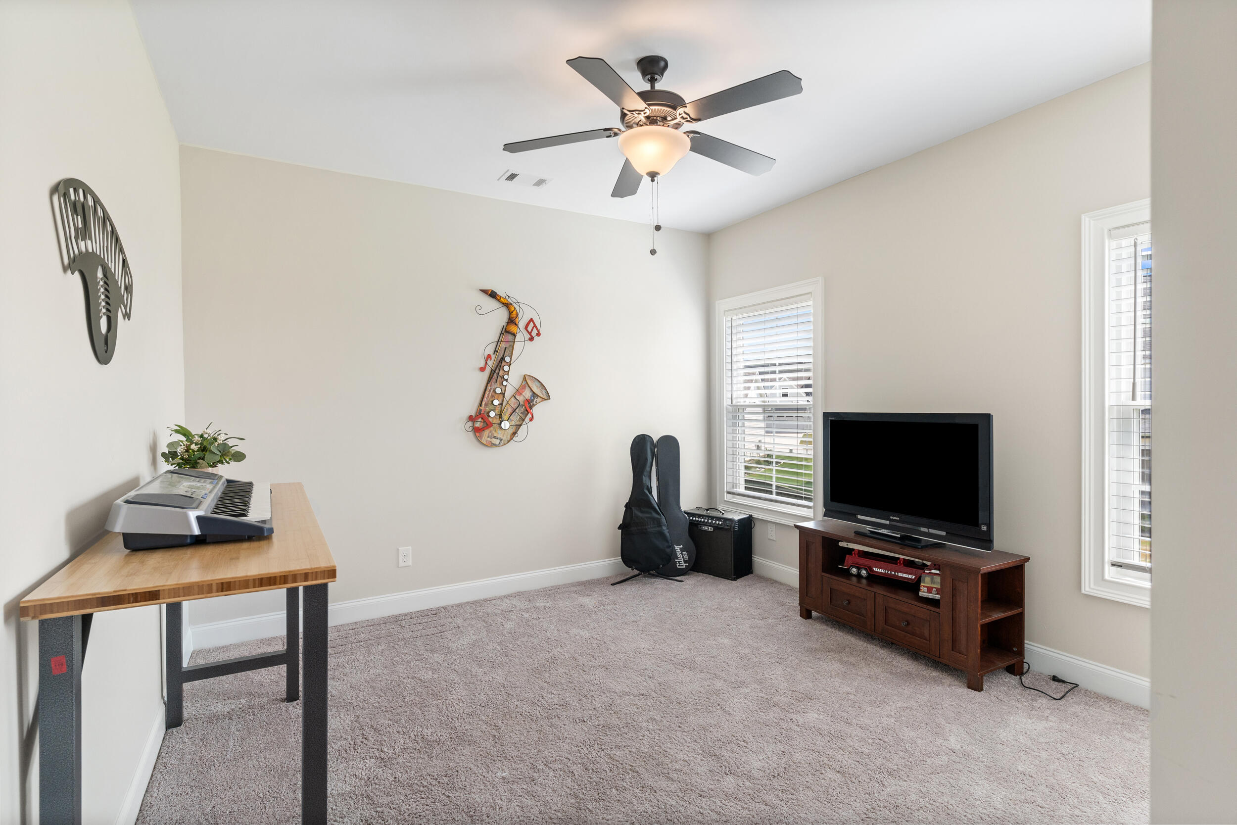 809 Sparrow Pt Avenue