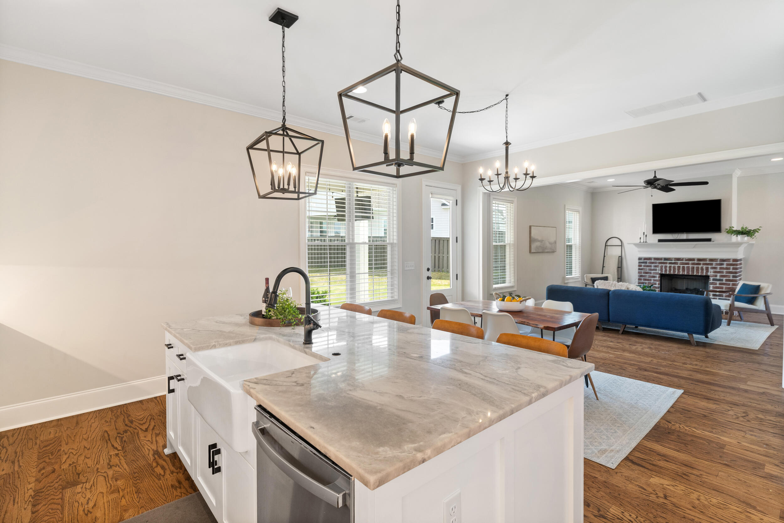 809 Sparrow Pt Avenue