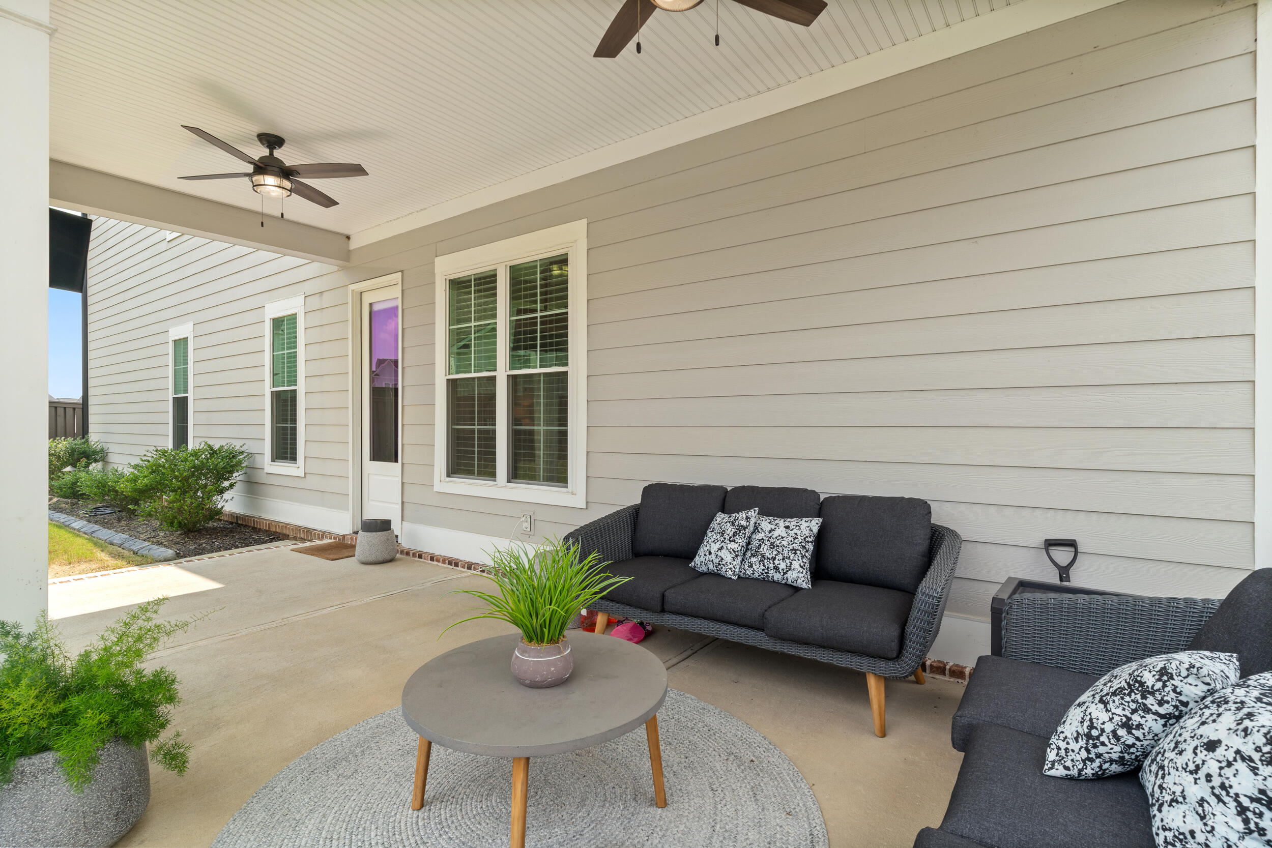 809 Sparrow Pt Avenue