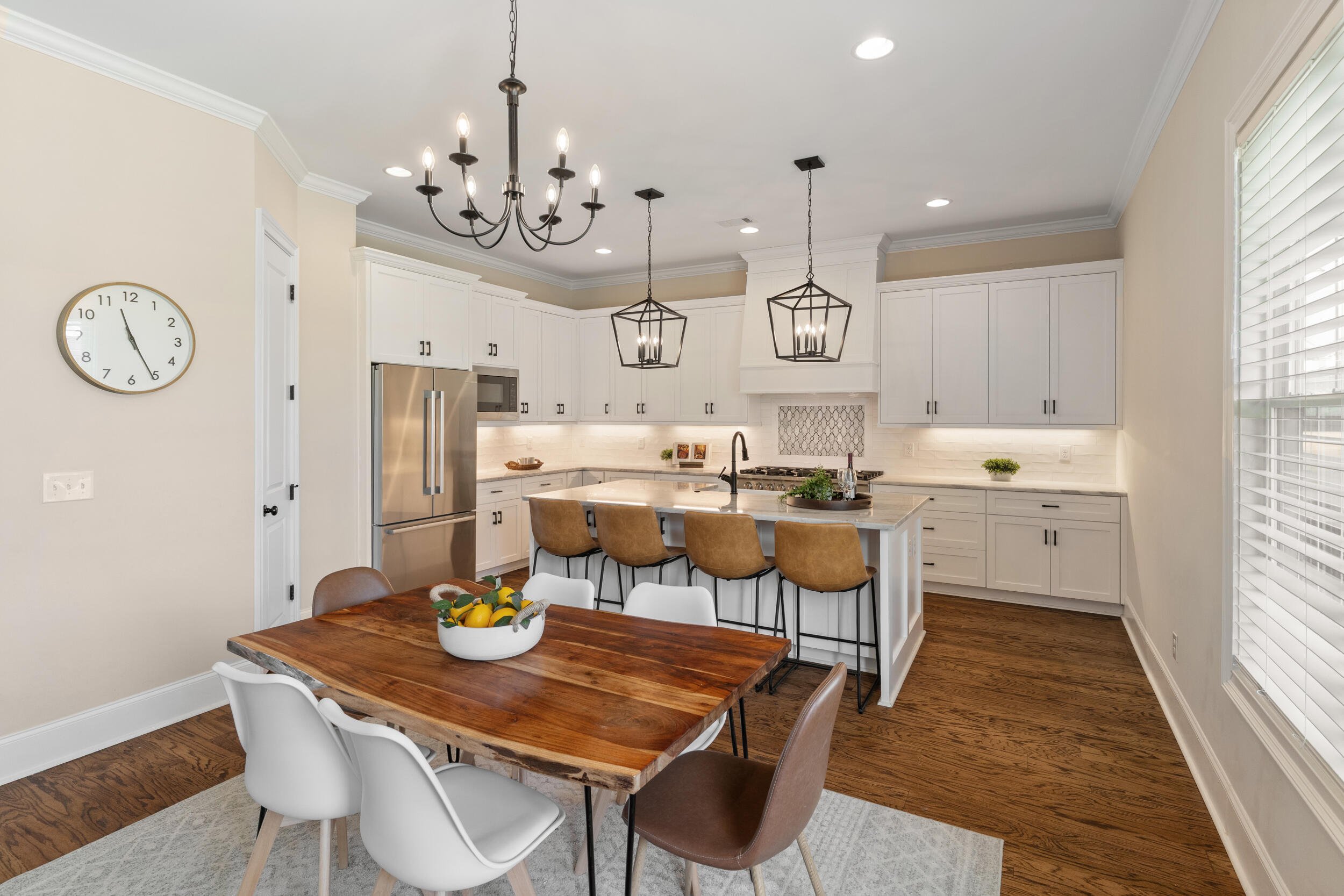 809 Sparrow Pt Avenue