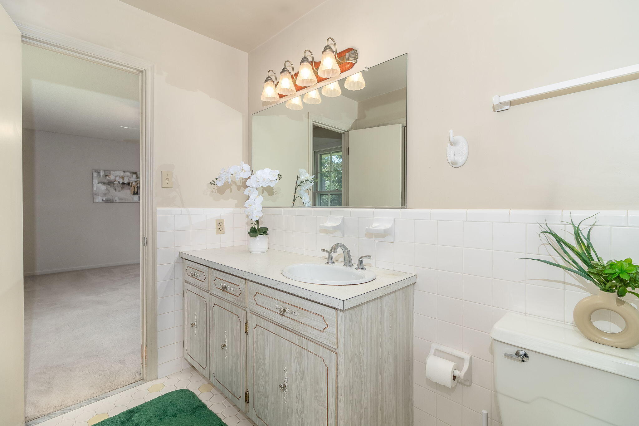 8135 Sir Lancelot Court