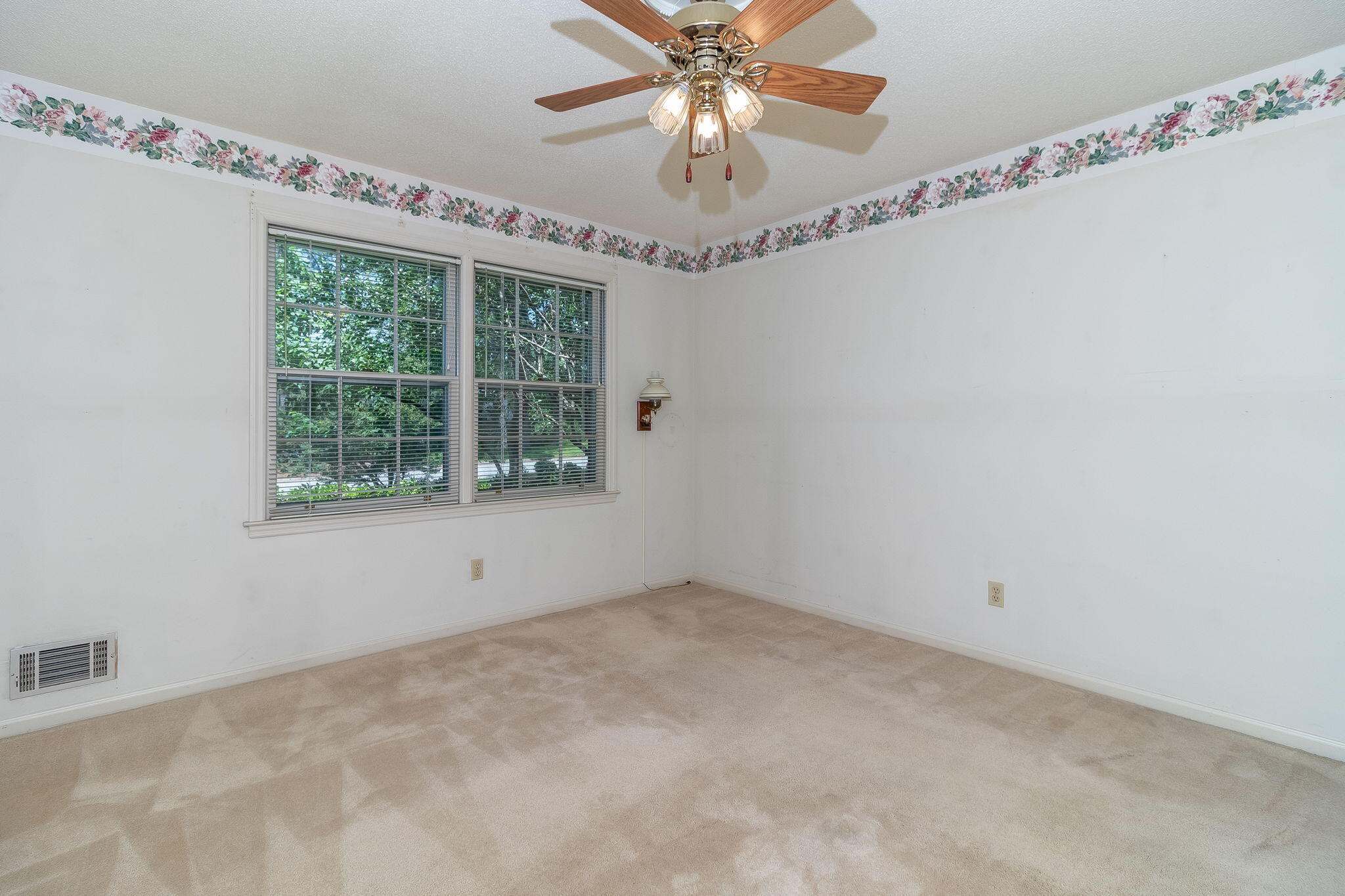 8135 Sir Lancelot Court