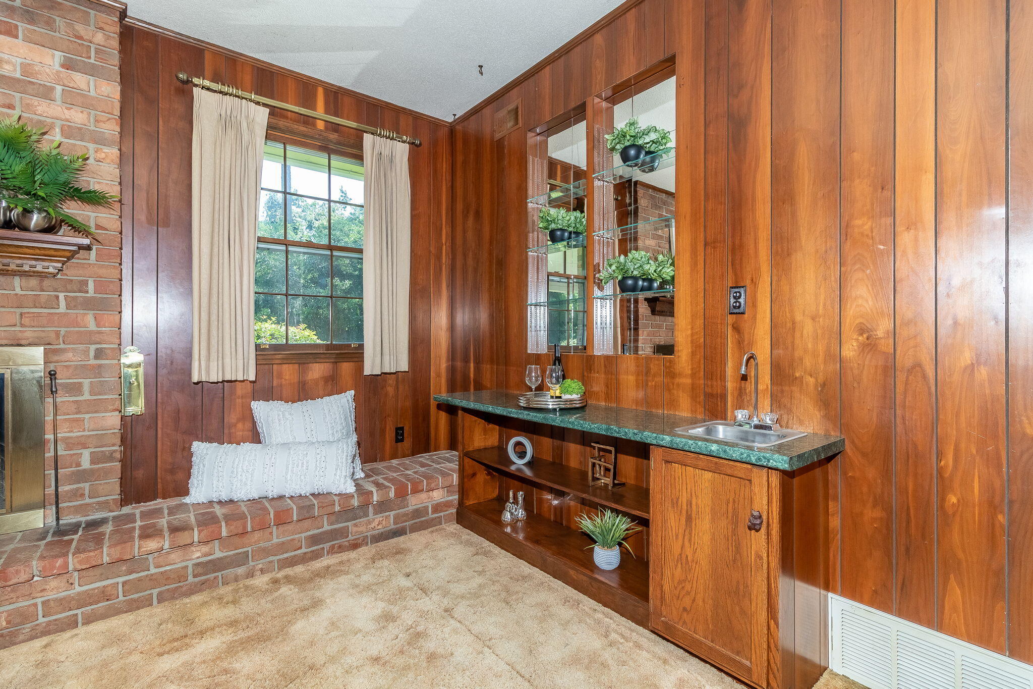 8135 Sir Lancelot Court