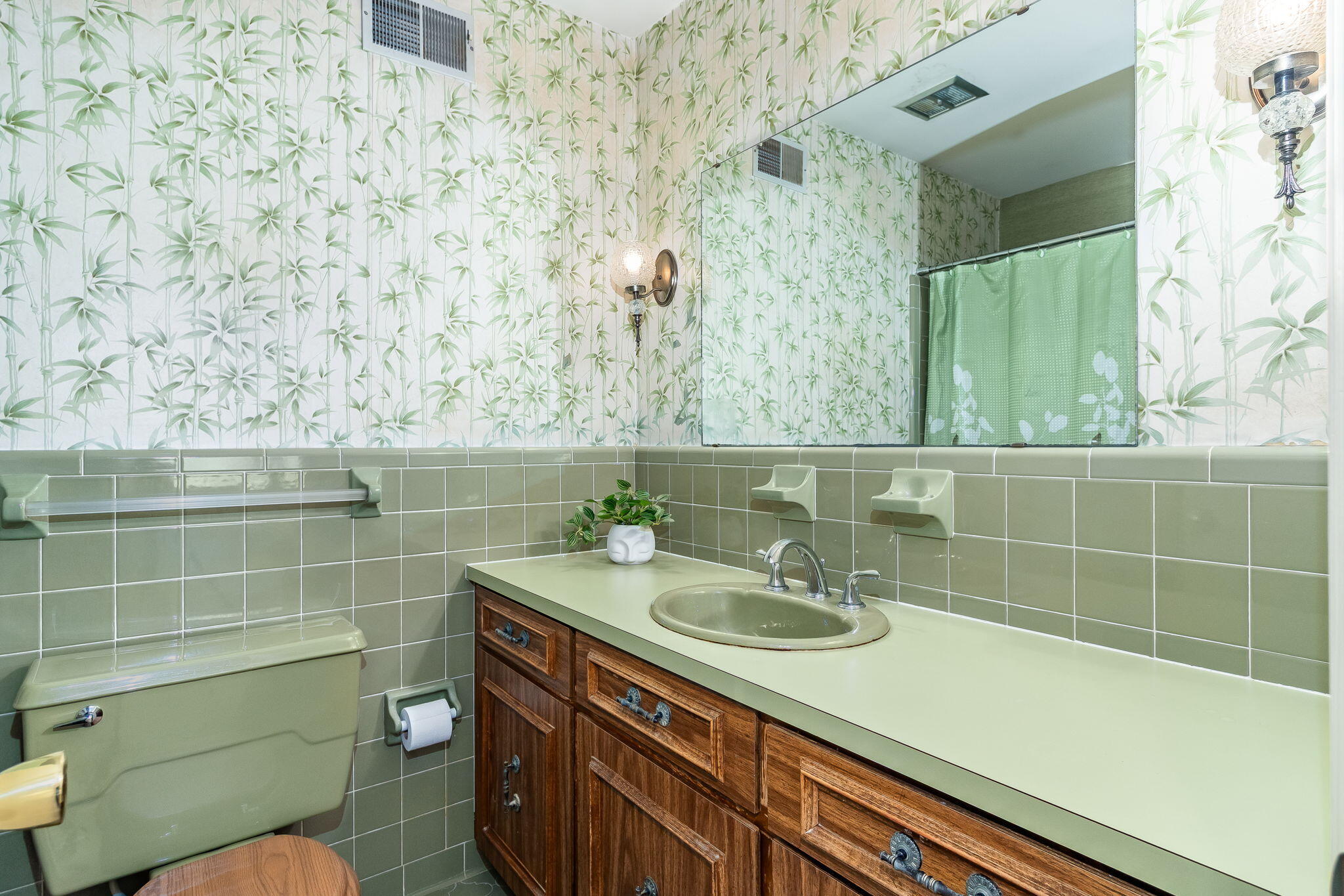 8135 Sir Lancelot Court