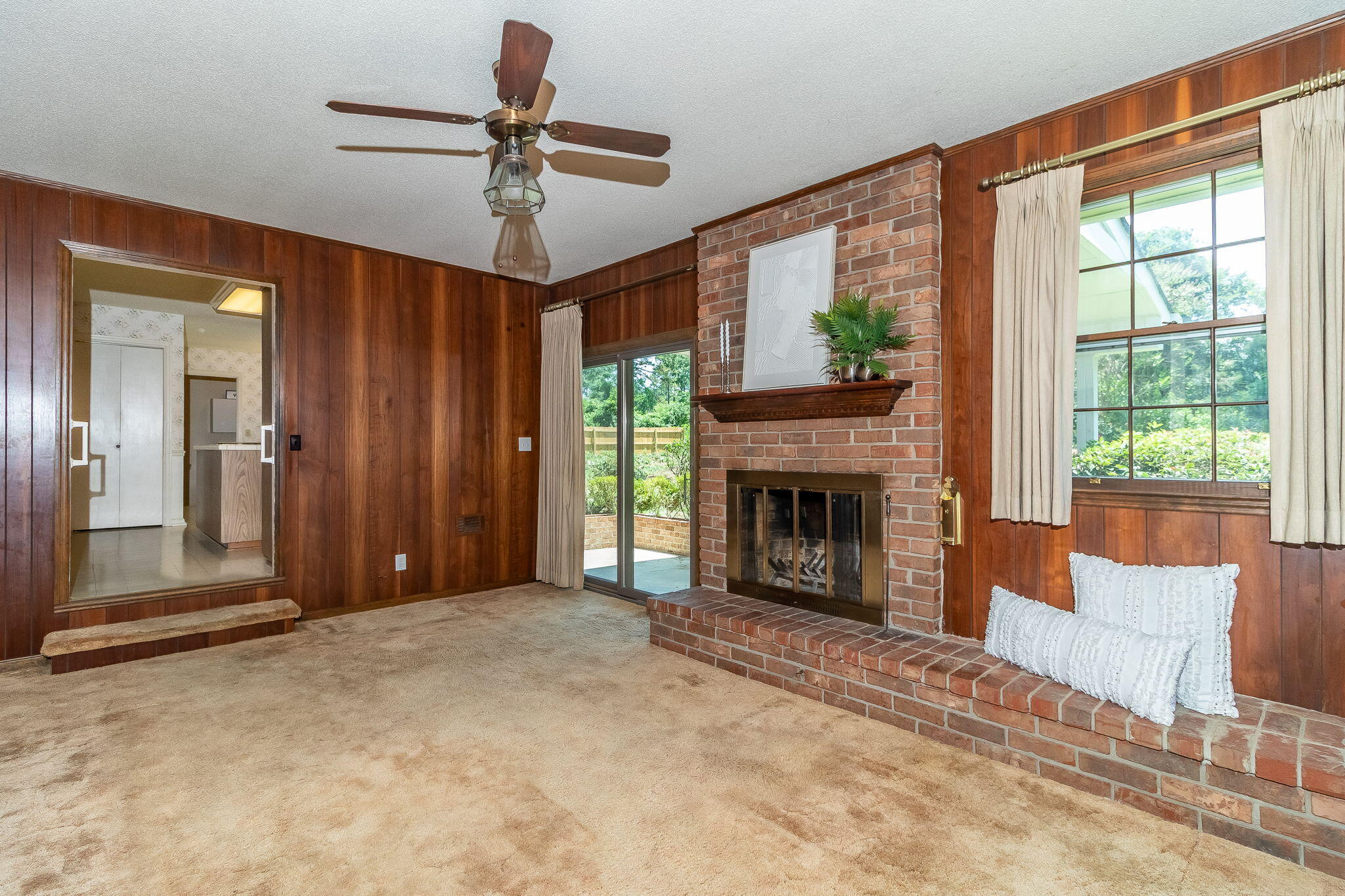 8135 Sir Lancelot Court