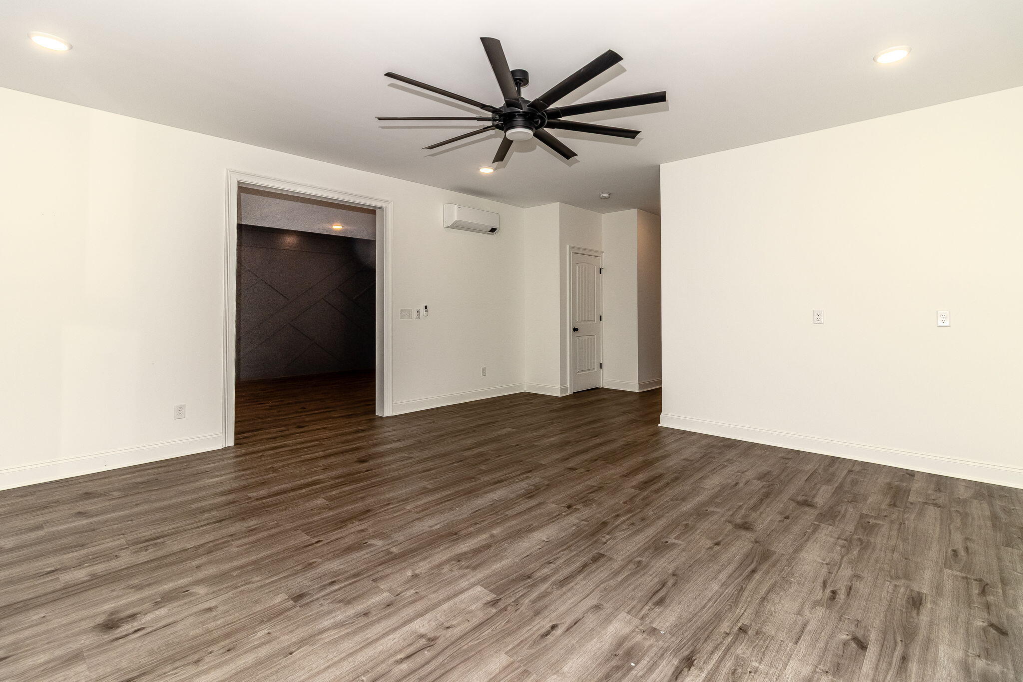 5629 Sunbury Loop