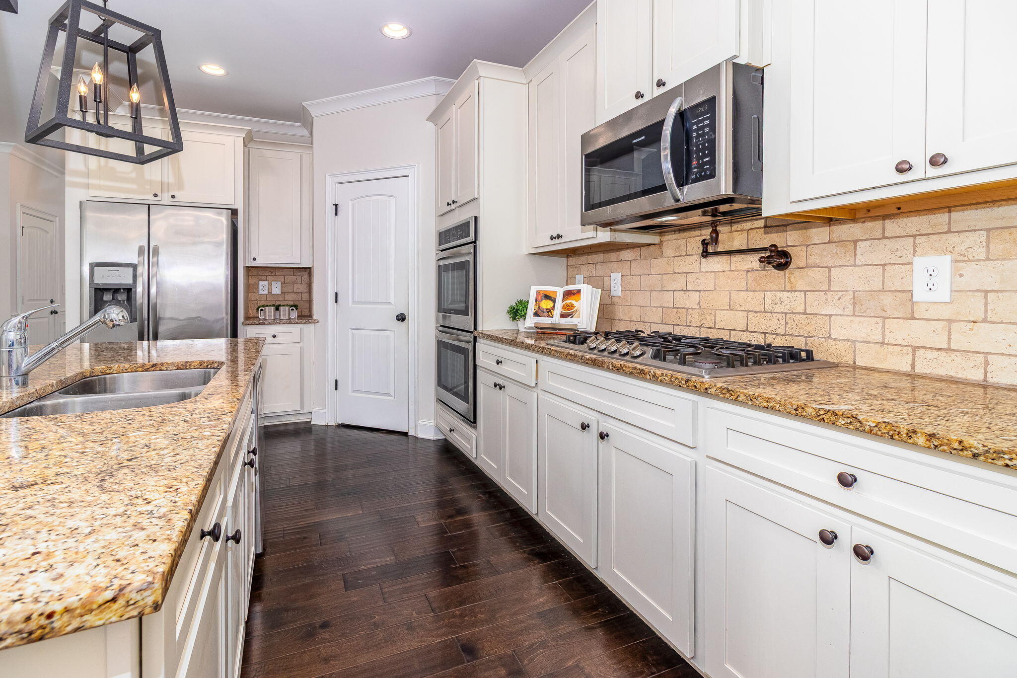 5629 Sunbury Loop