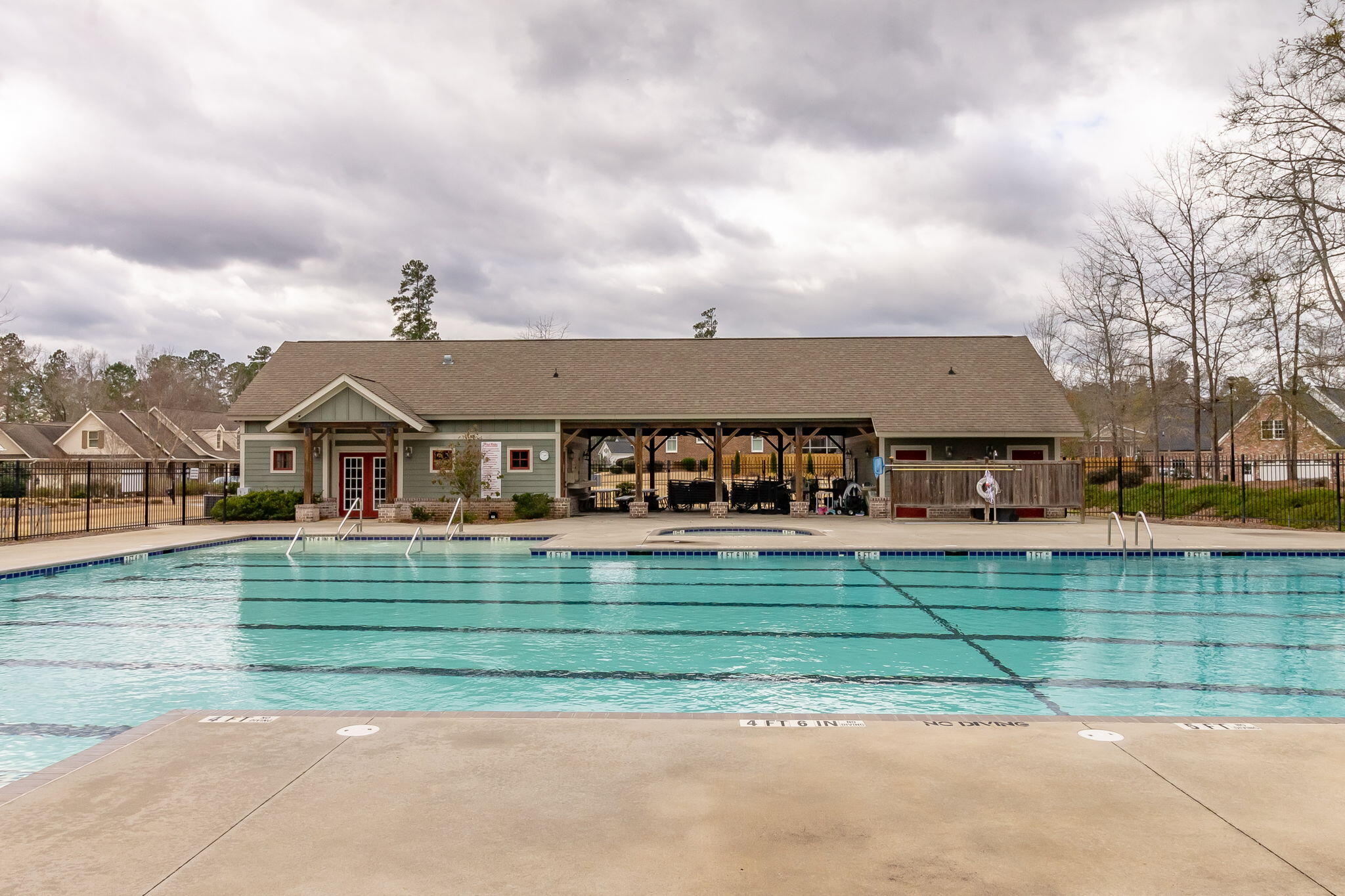 5629 Sunbury Loop