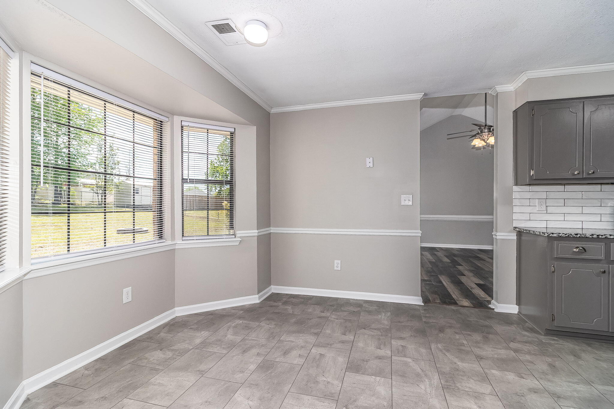 4344 Creekview Drive