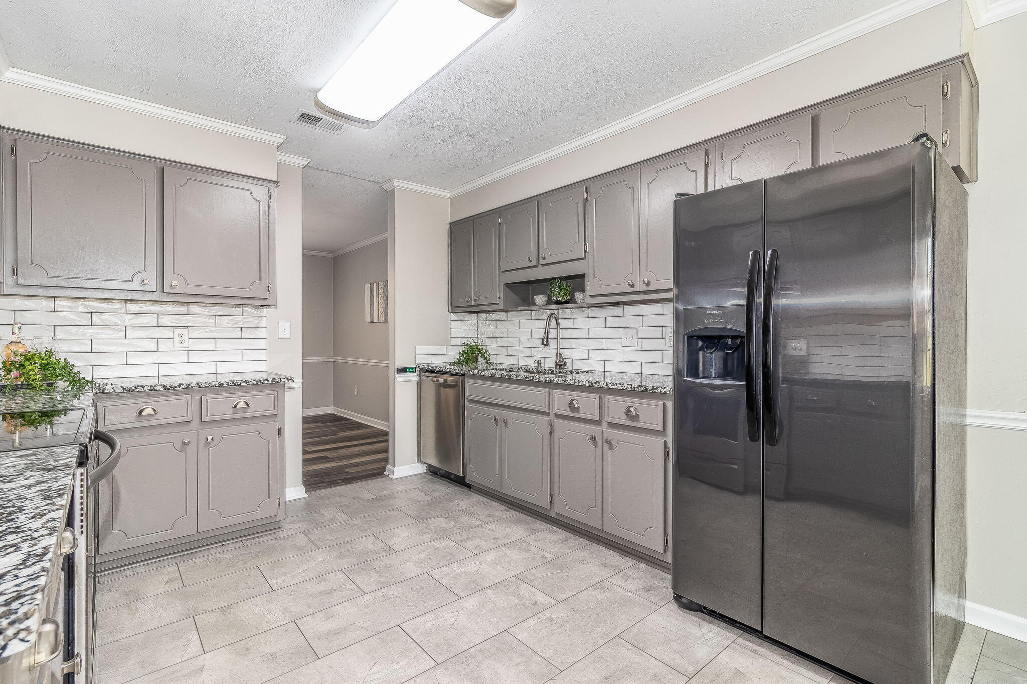 4344 Creekview Drive