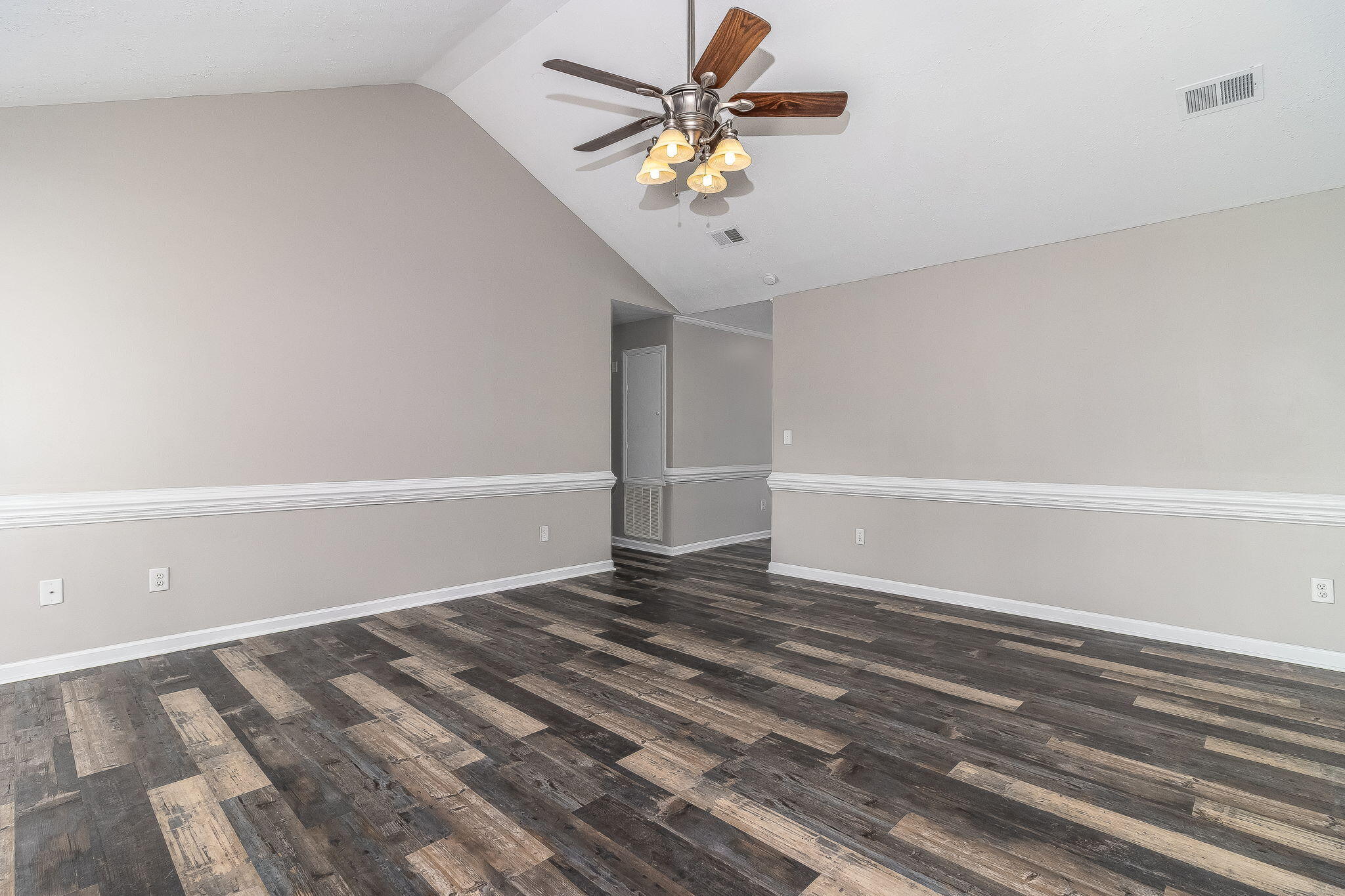 4344 Creekview Drive