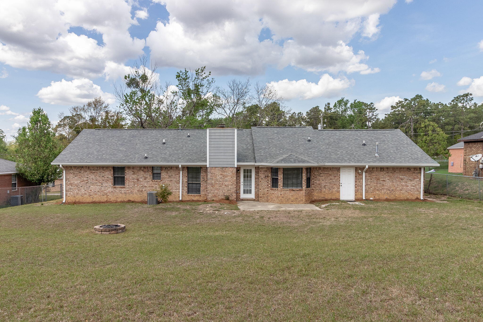 4344 Creekview Drive