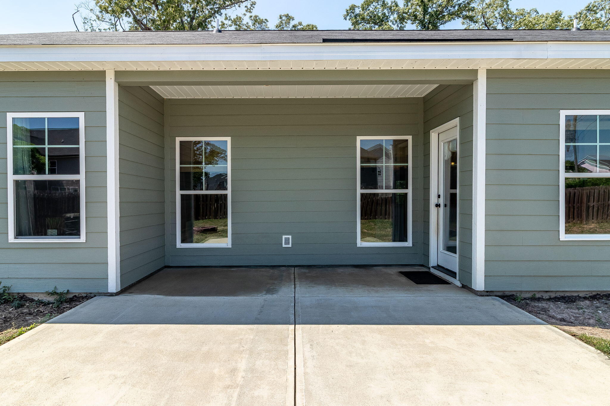 1114 Dodge Lane