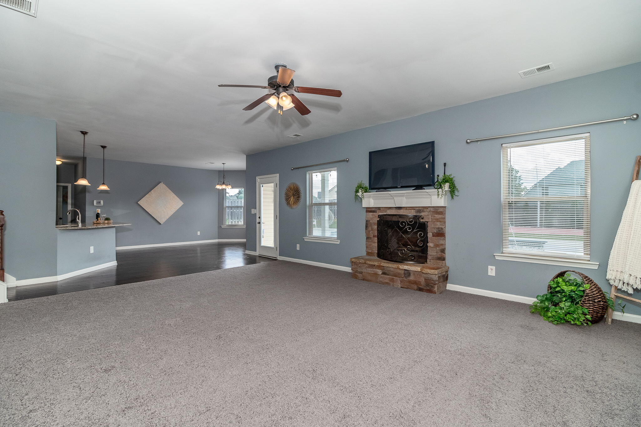 6077 Reynolds Circle