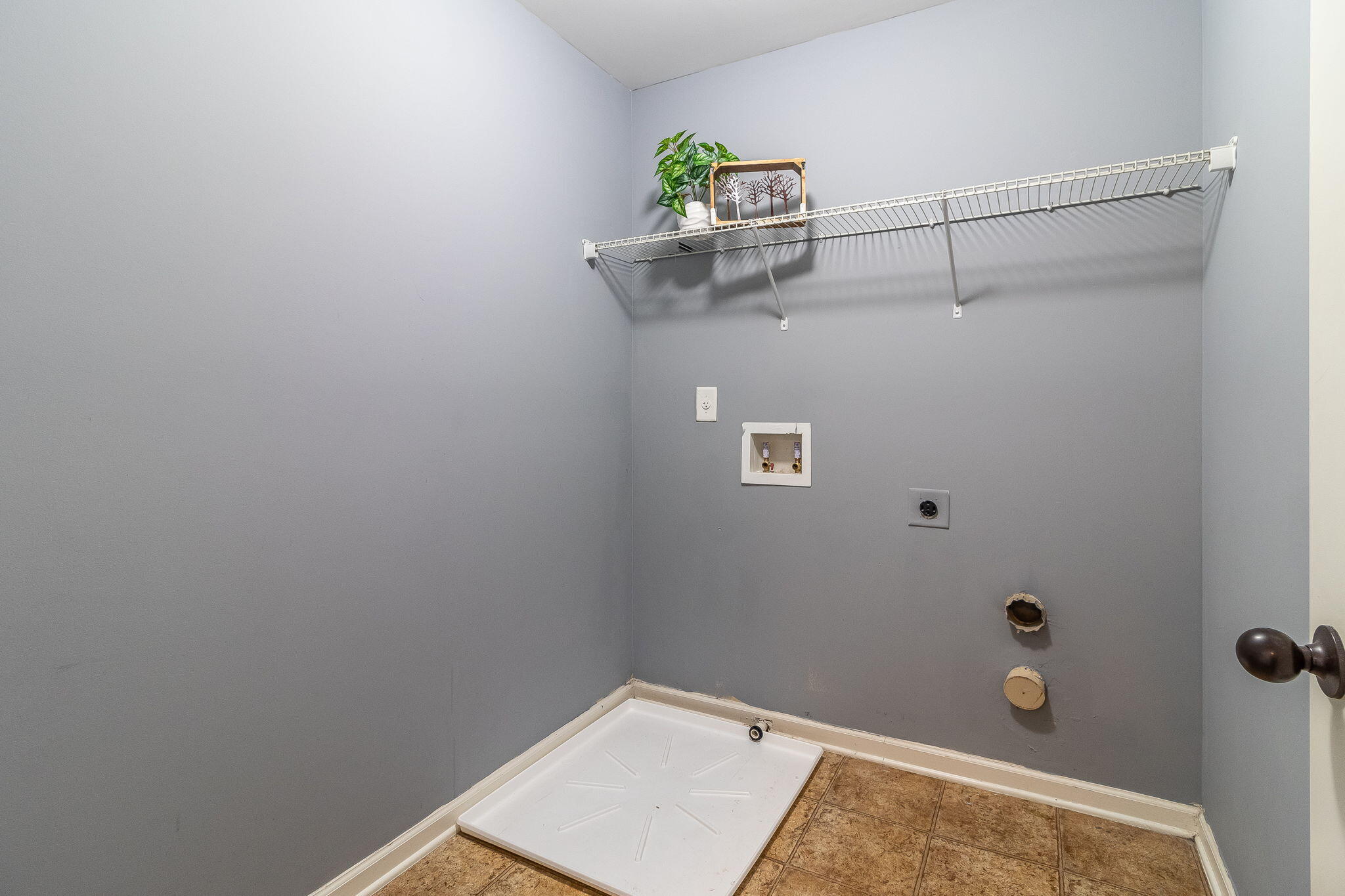 6077 Reynolds Circle