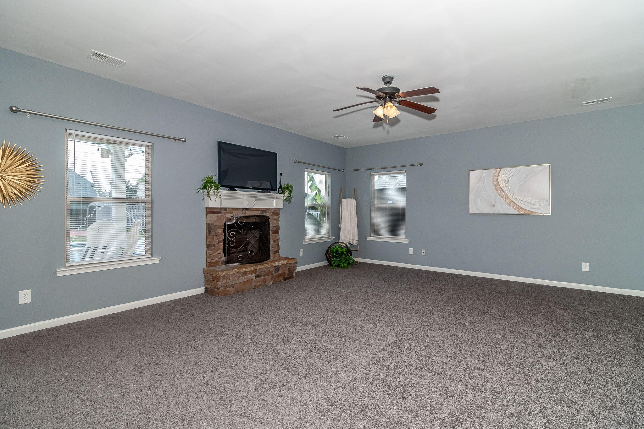 6077 Reynolds Circle