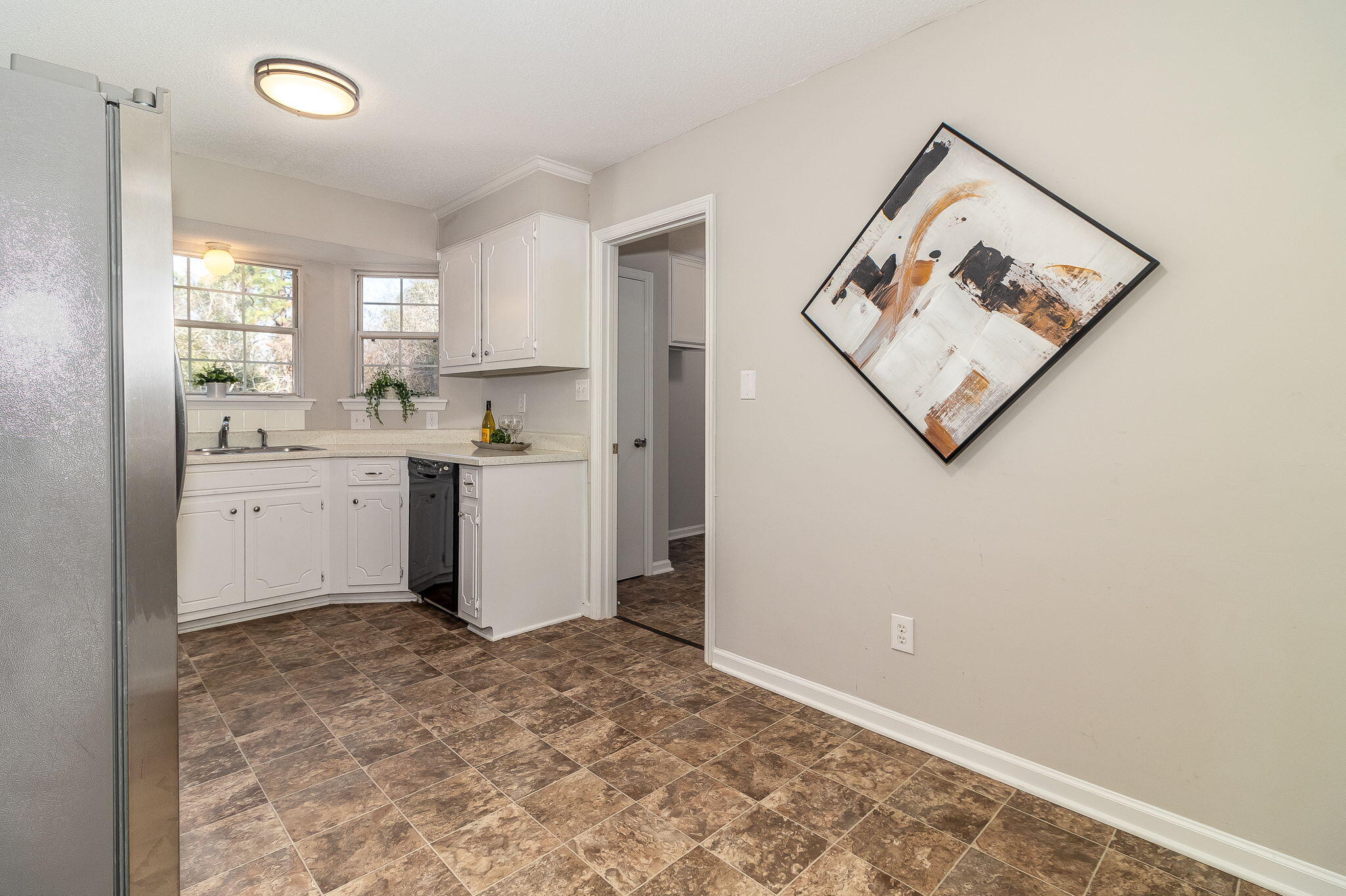 633 Ridgefield Drive