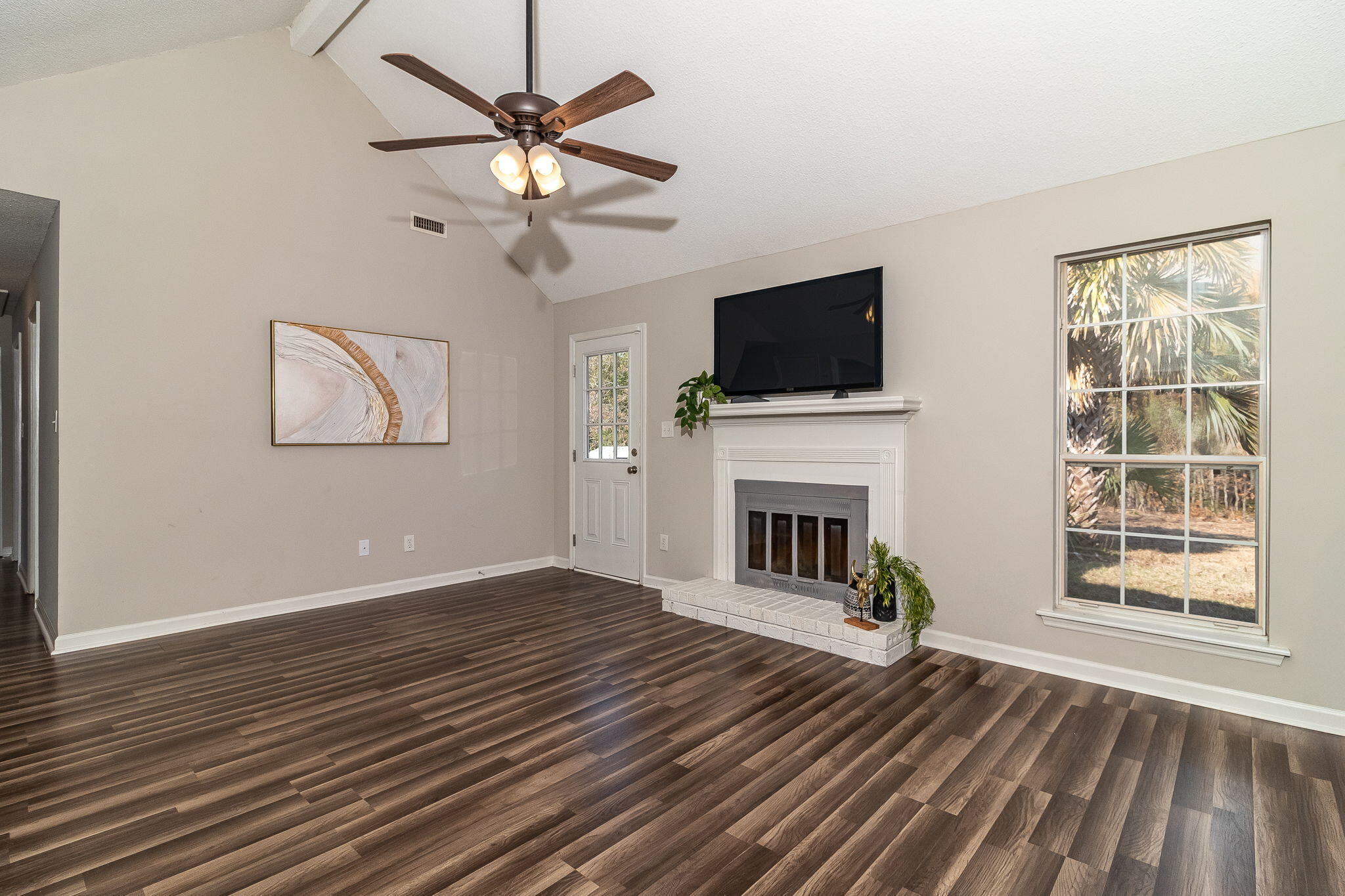 633 Ridgefield Drive