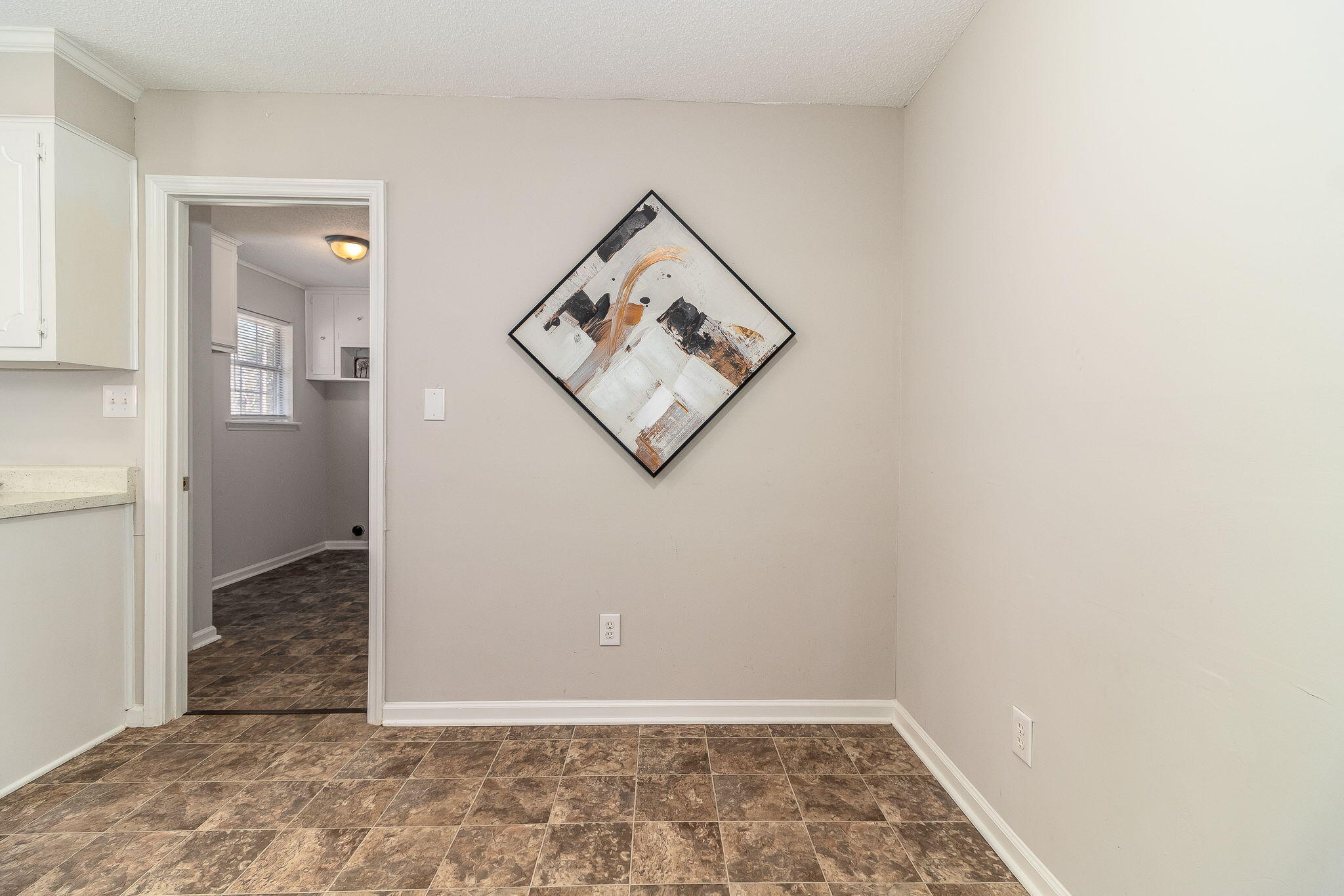 633 Ridgefield Drive