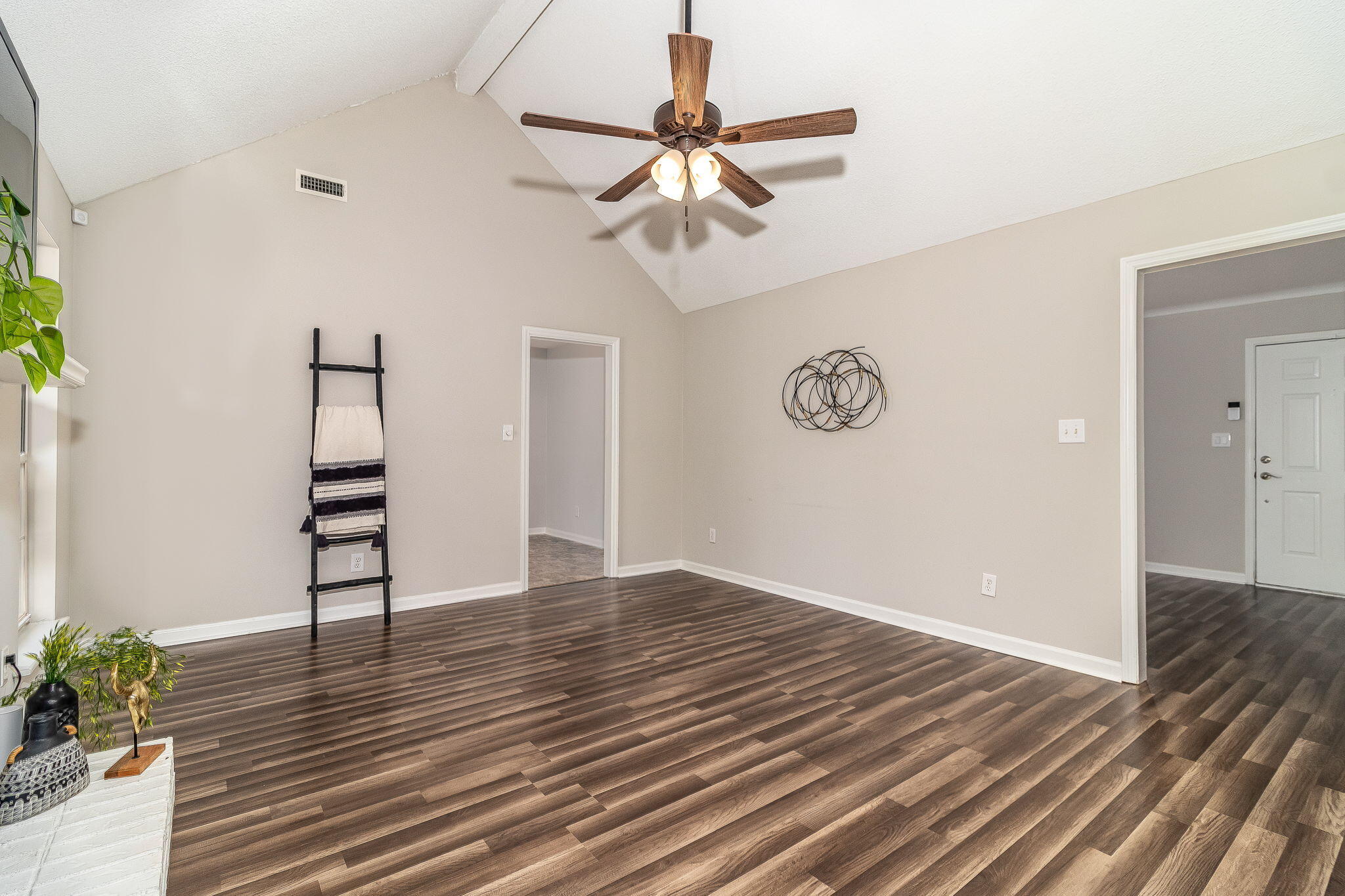 633 Ridgefield Drive