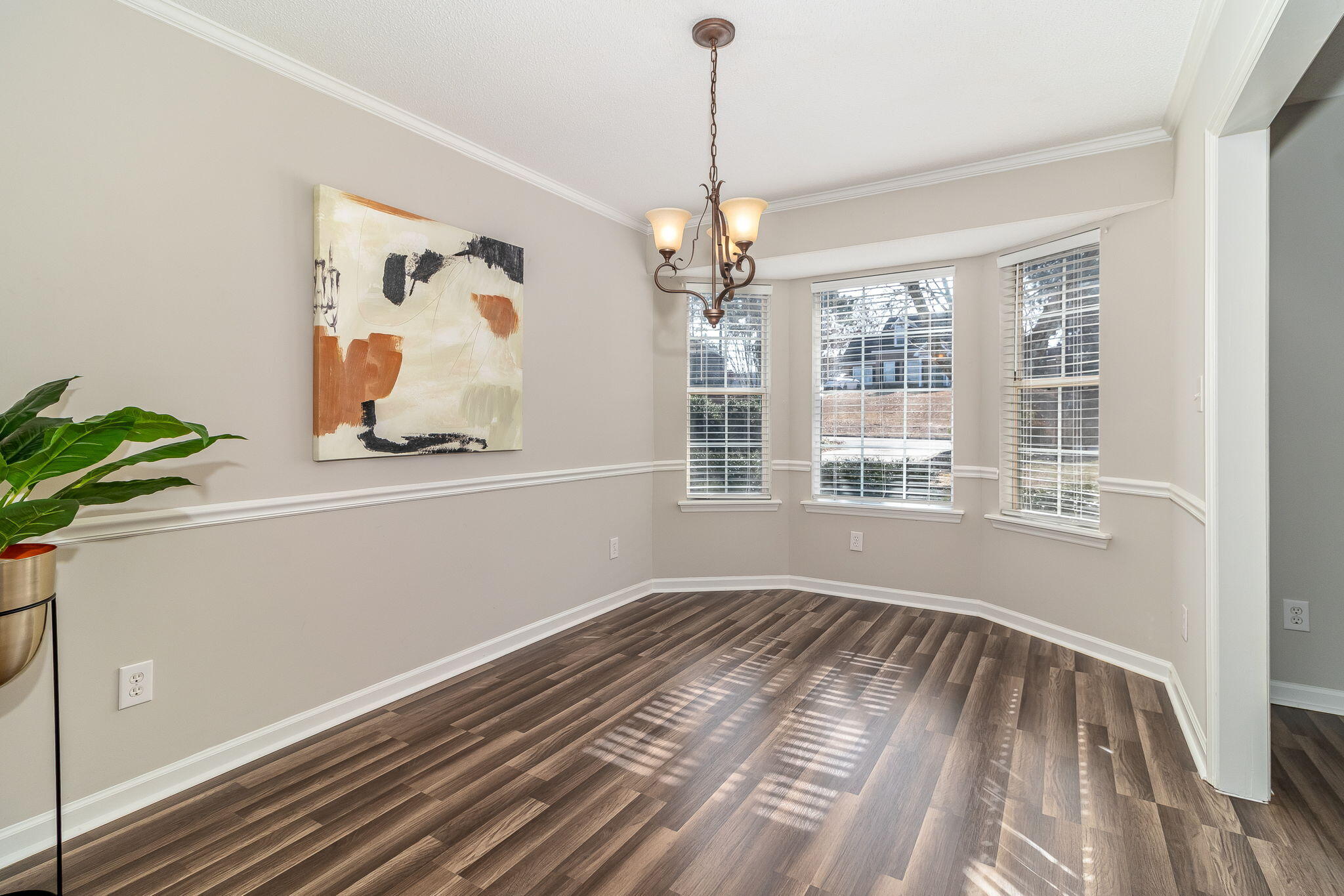 633 Ridgefield Drive