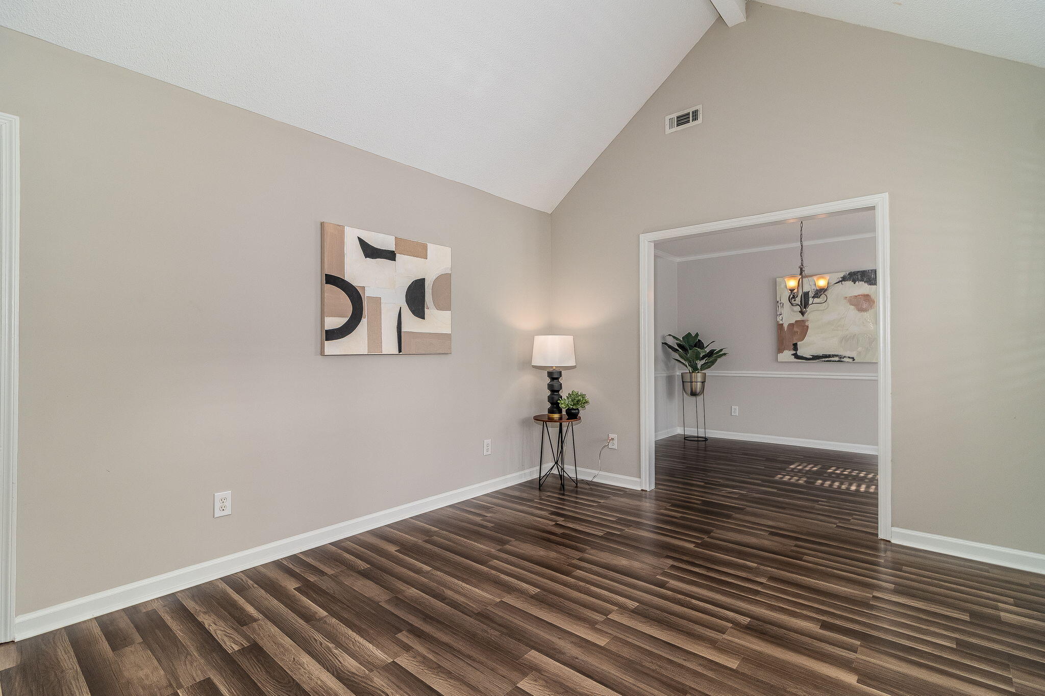 633 Ridgefield Drive