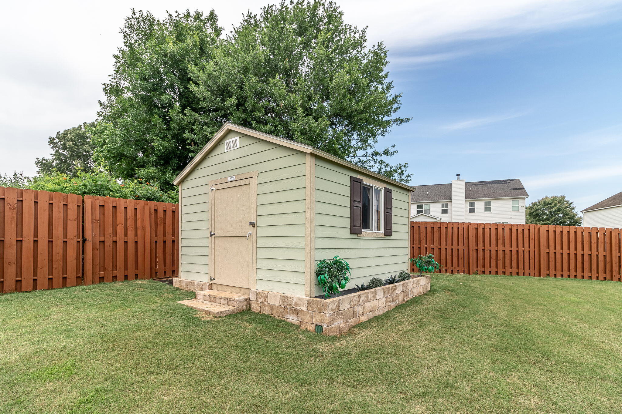4092 Starview Lane