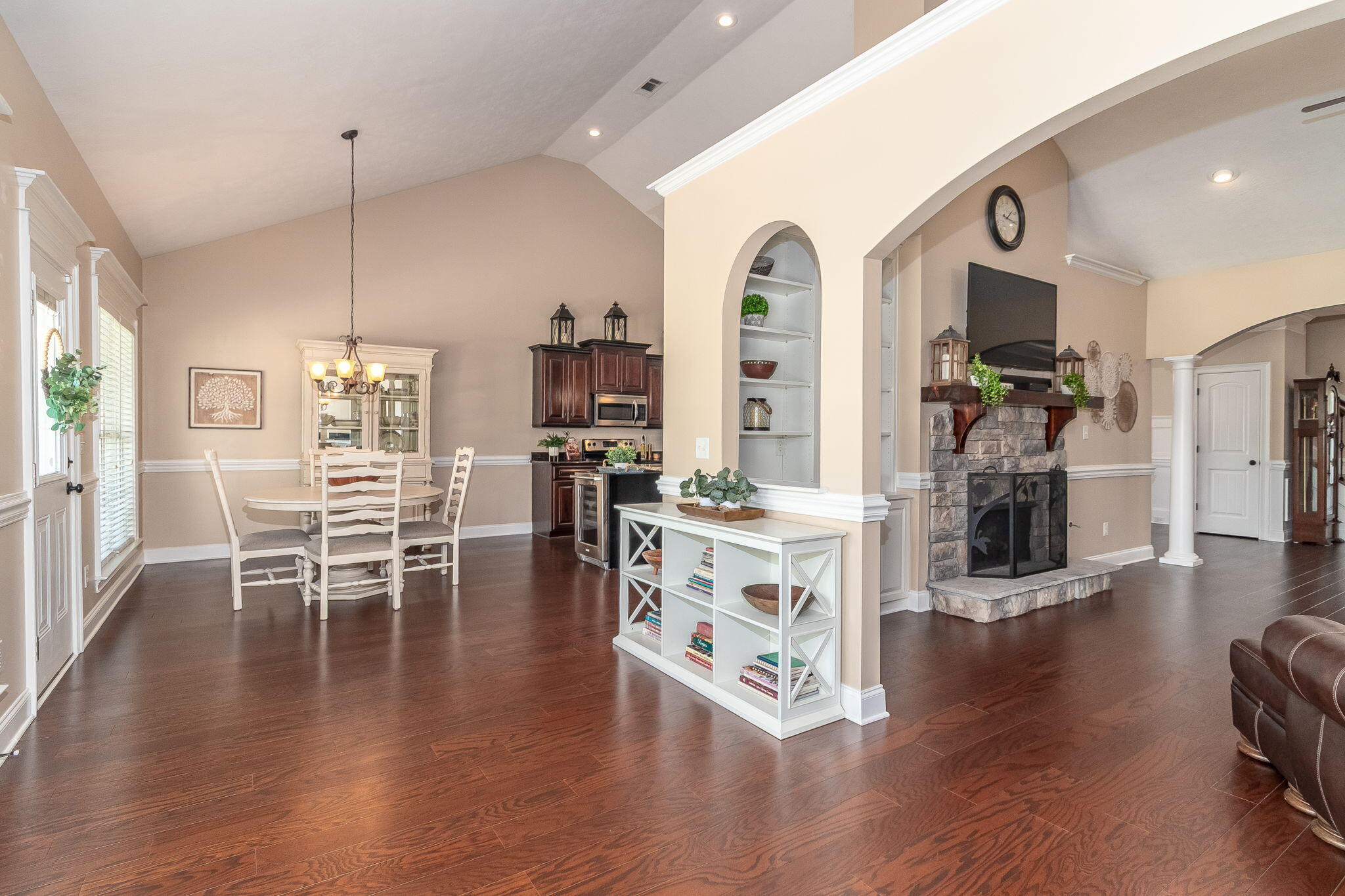 4092 Starview Lane