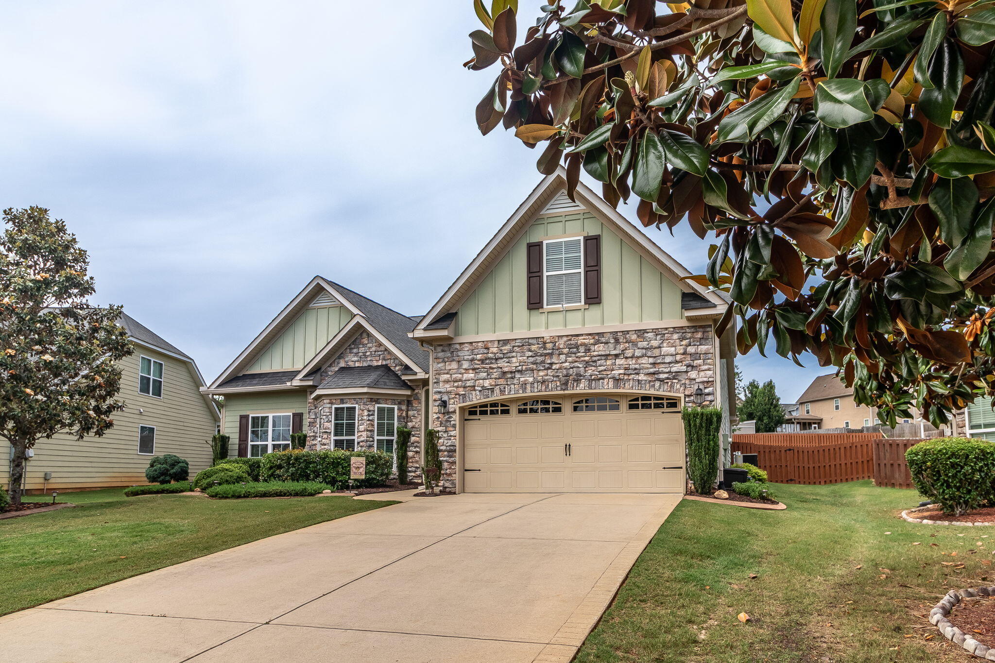 4092 Starview Lane