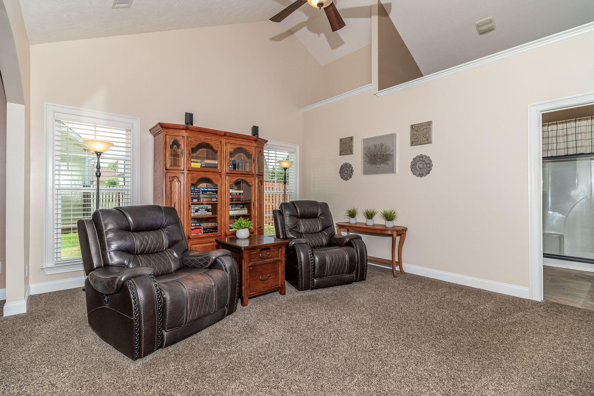 4092 Starview Lane