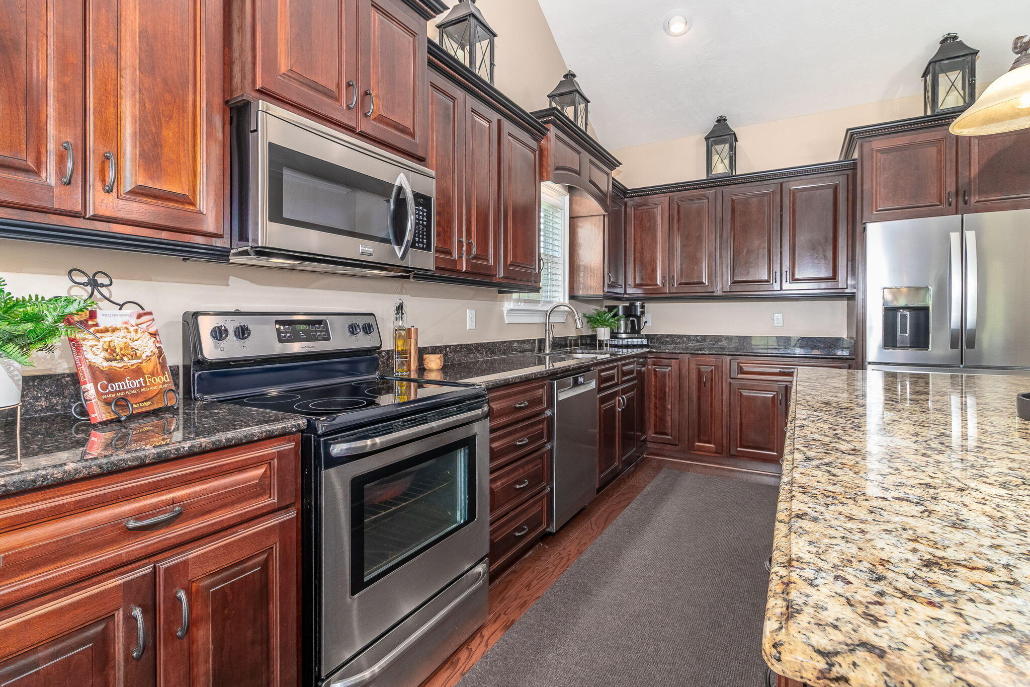 4092 Starview Lane