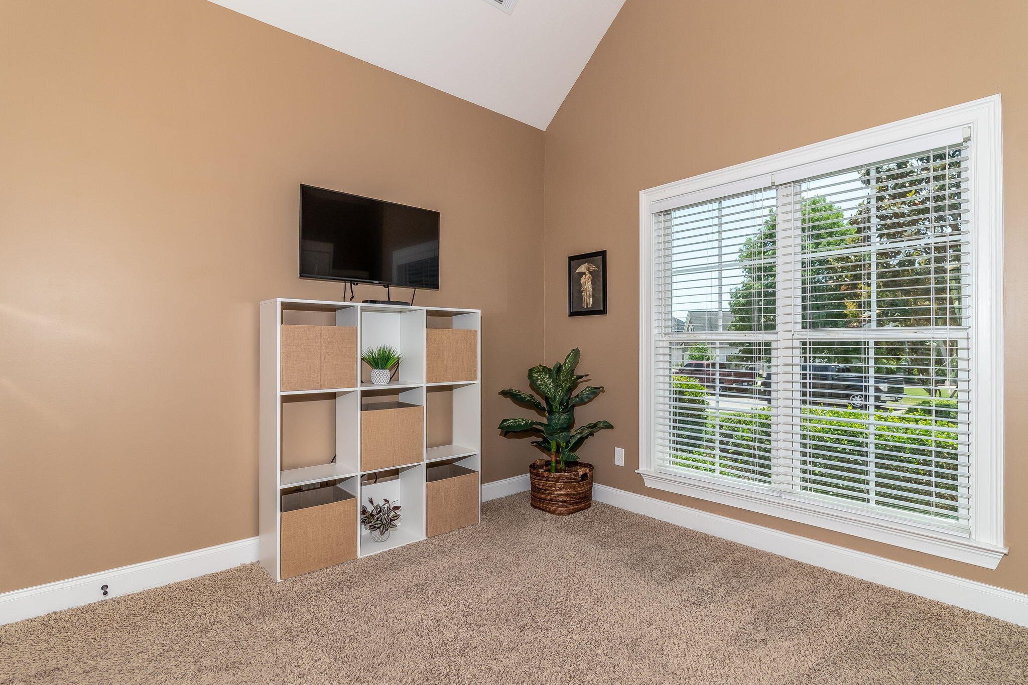 4092 Starview Lane