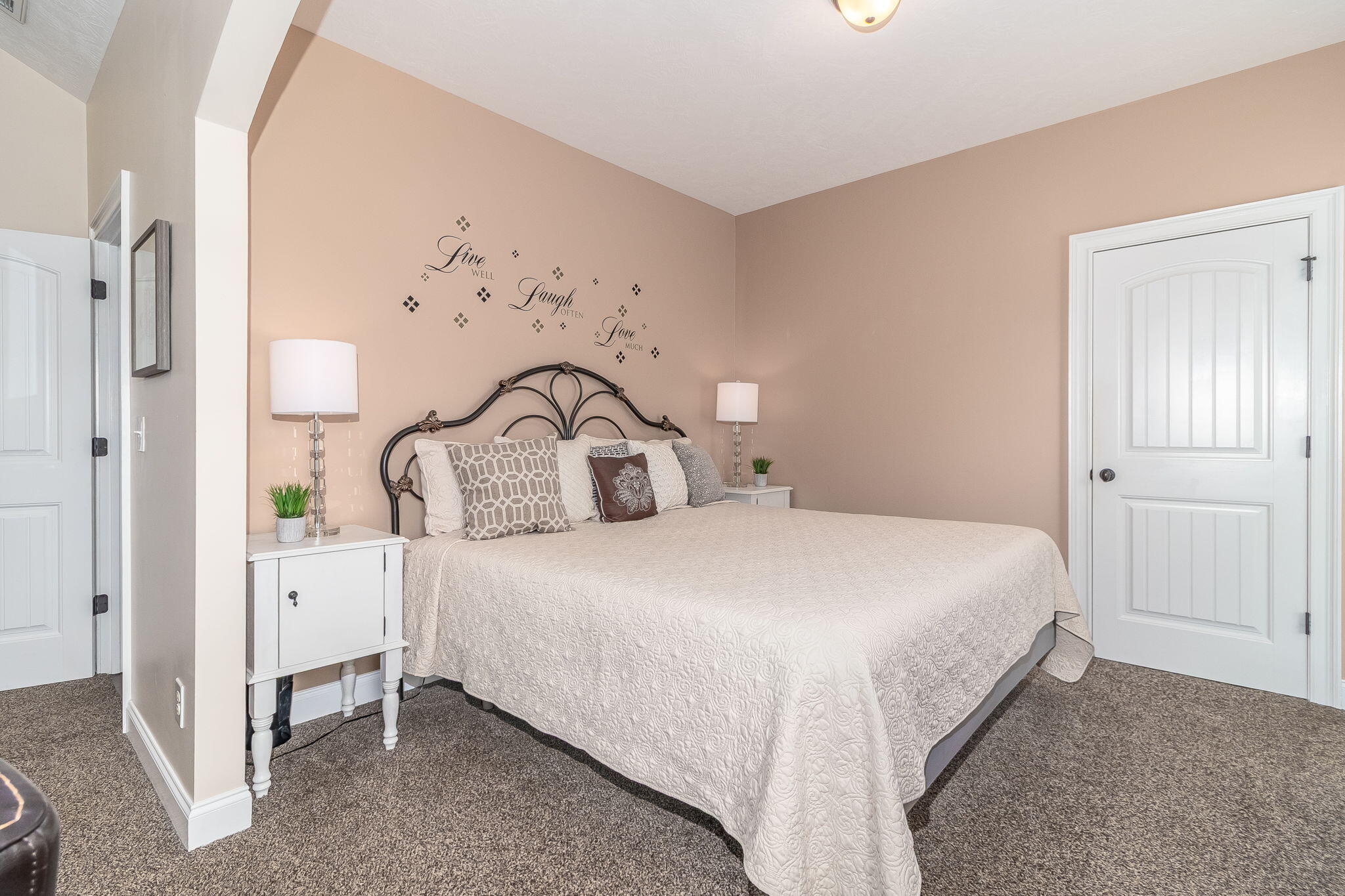 4092 Starview Lane
