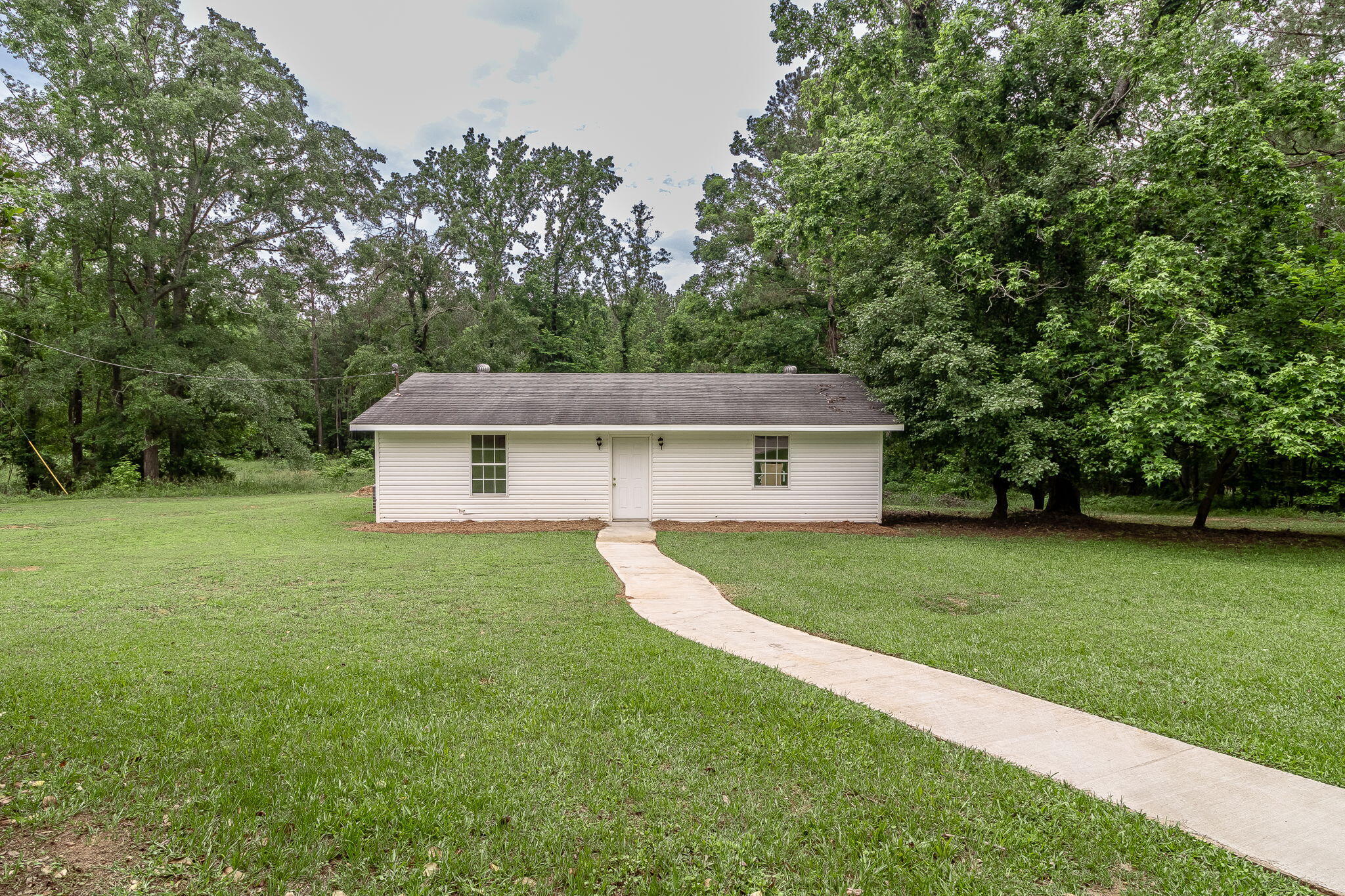 563 Lakewood Drive