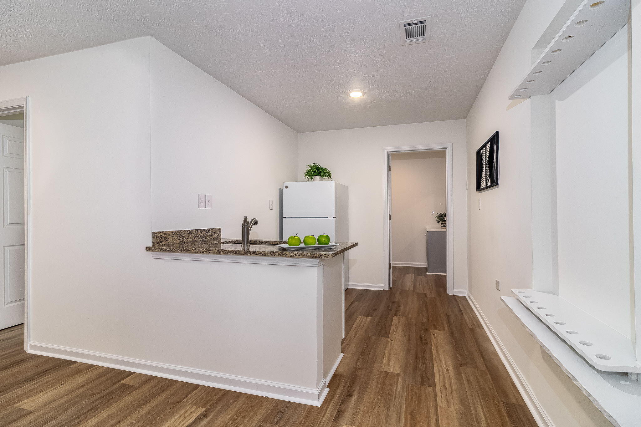 563 Lakewood Drive