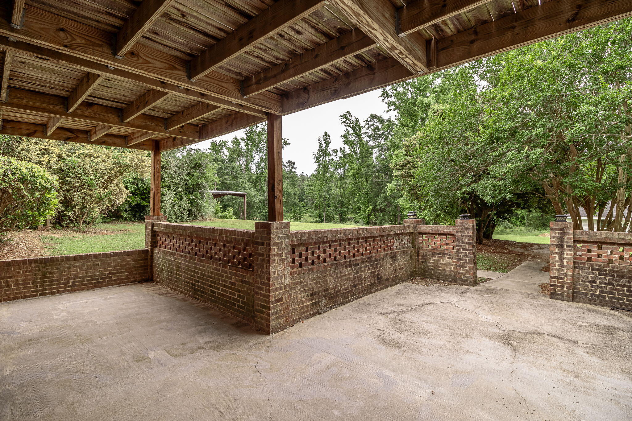 563 Lakewood Drive