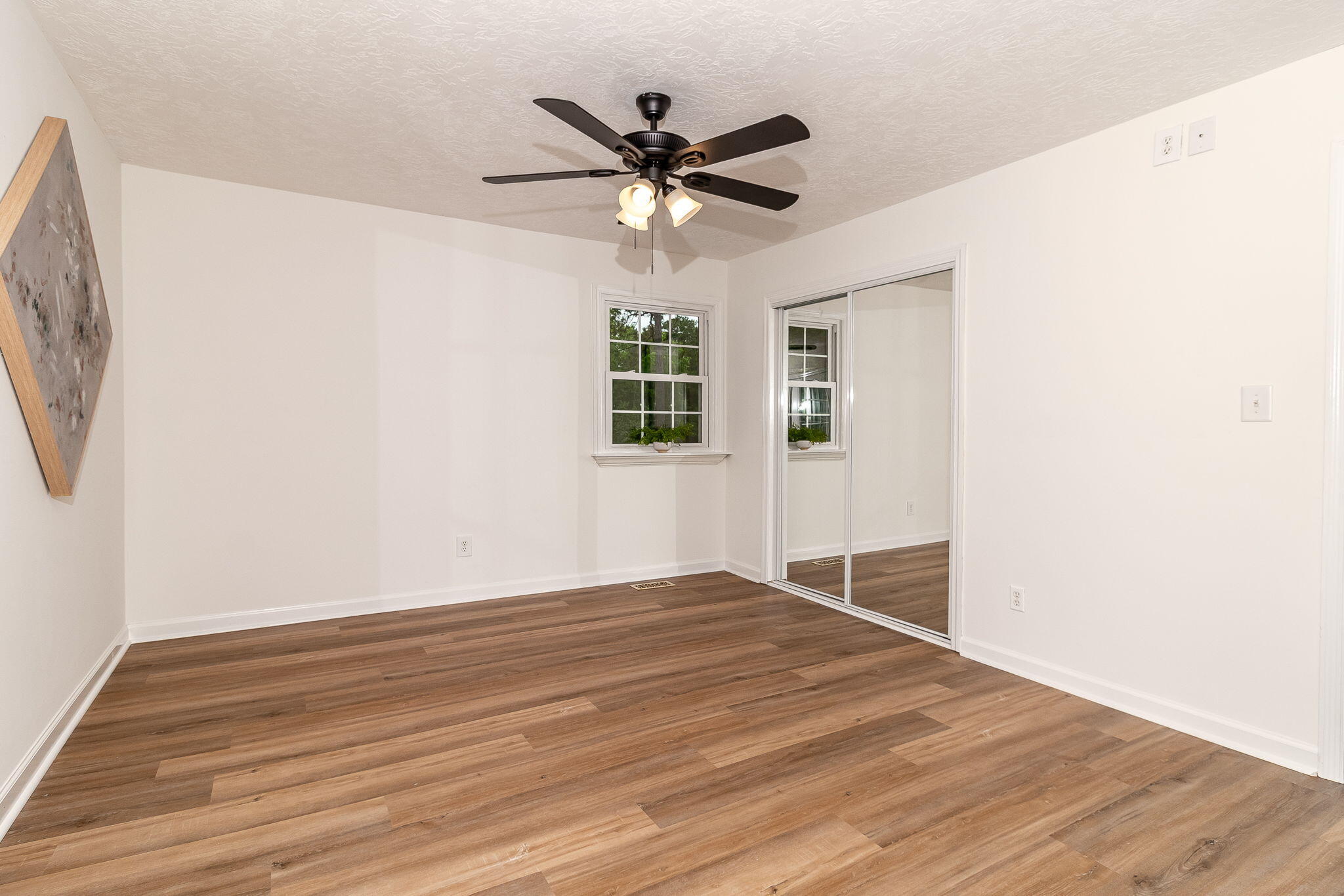 563 Lakewood Drive