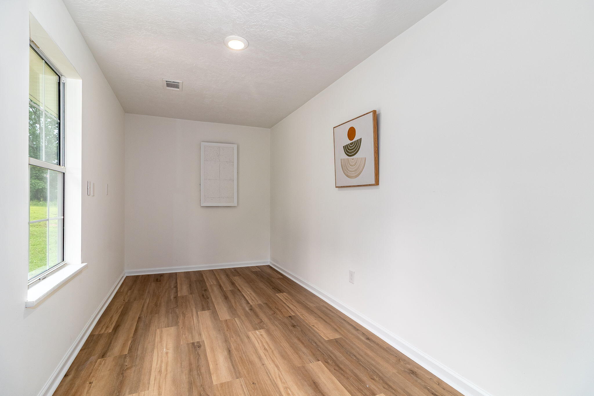 563 Lakewood Drive