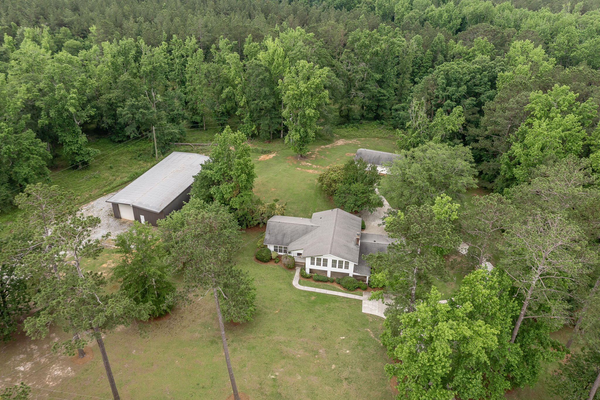 563 Lakewood Drive