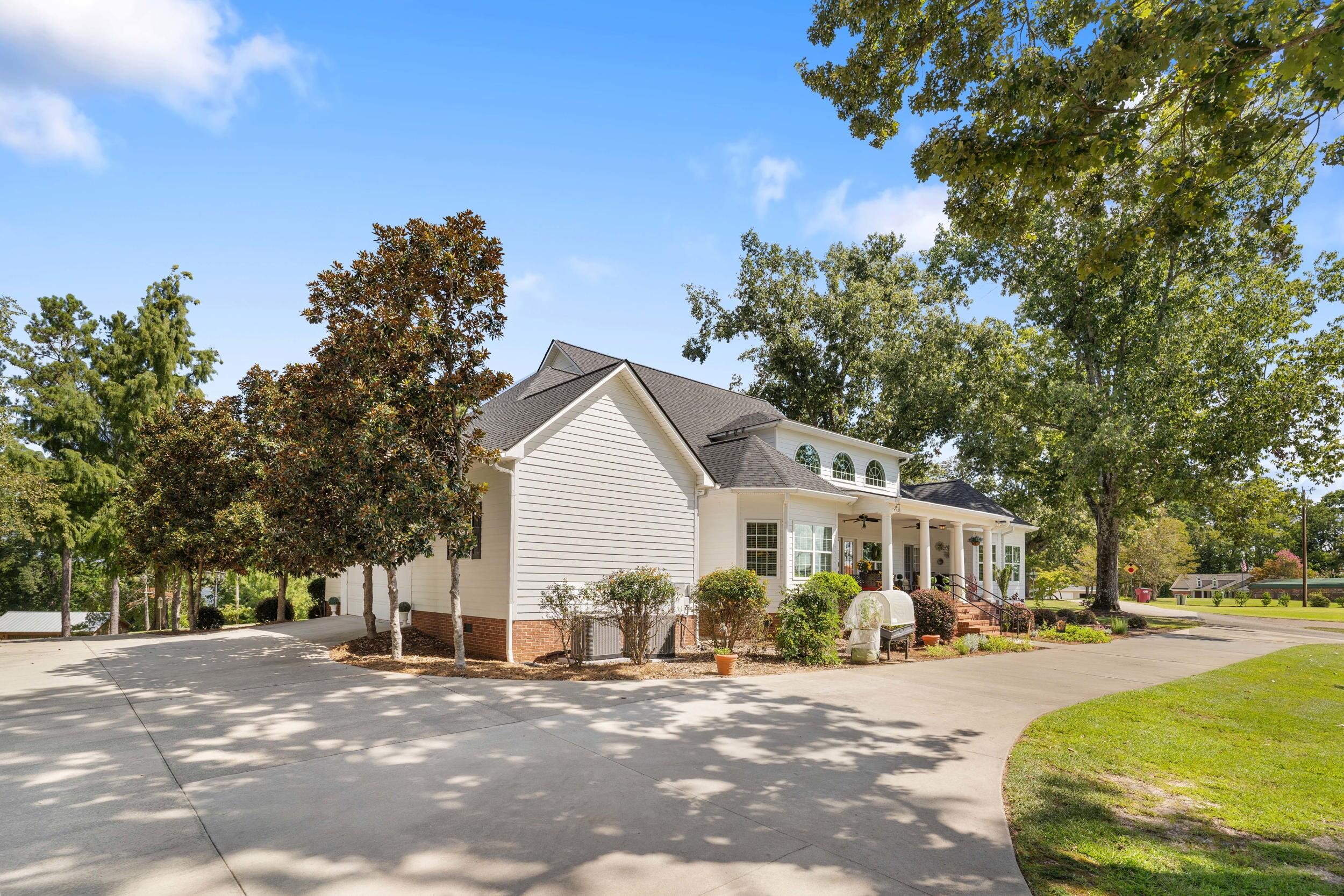 1003 Mohawk Drive