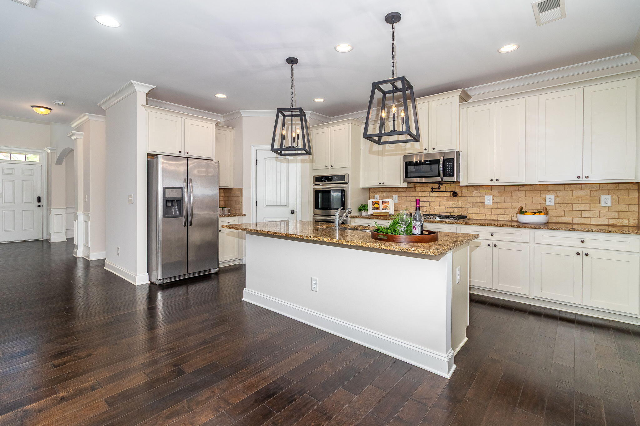 5629 Sunbury Loop