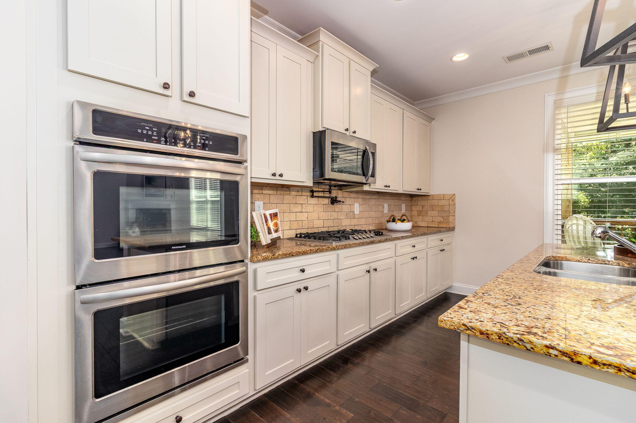 5629 Sunbury Loop