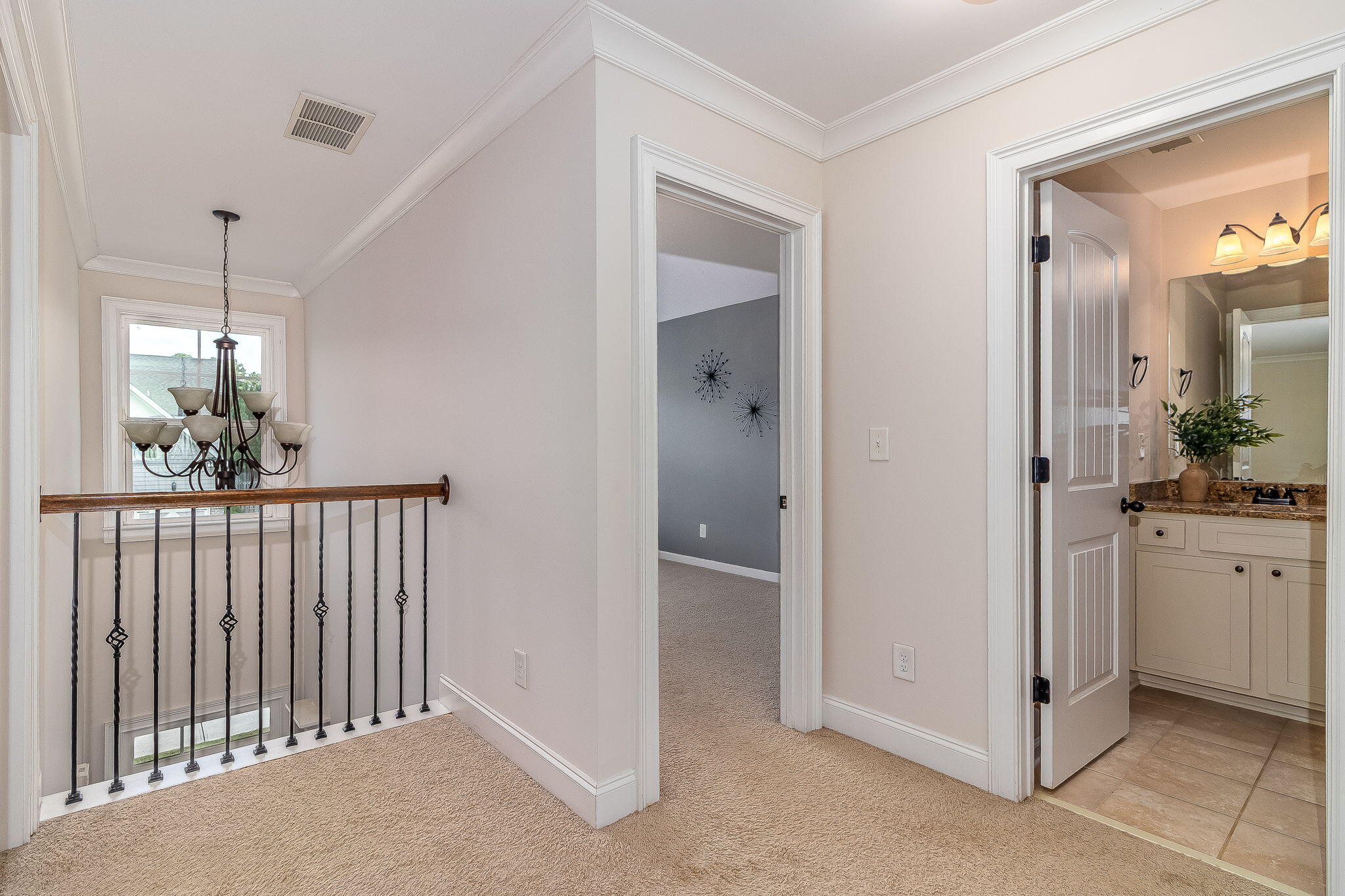 5629 Sunbury Loop