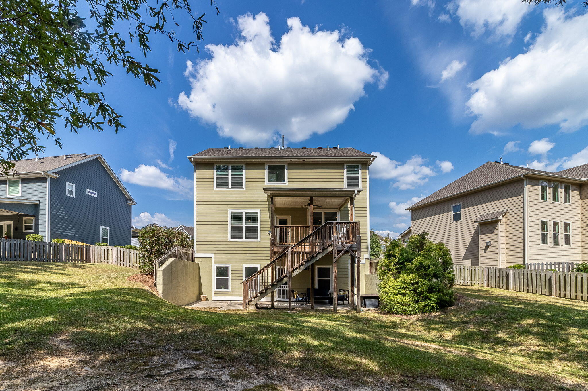 5629 Sunbury Loop