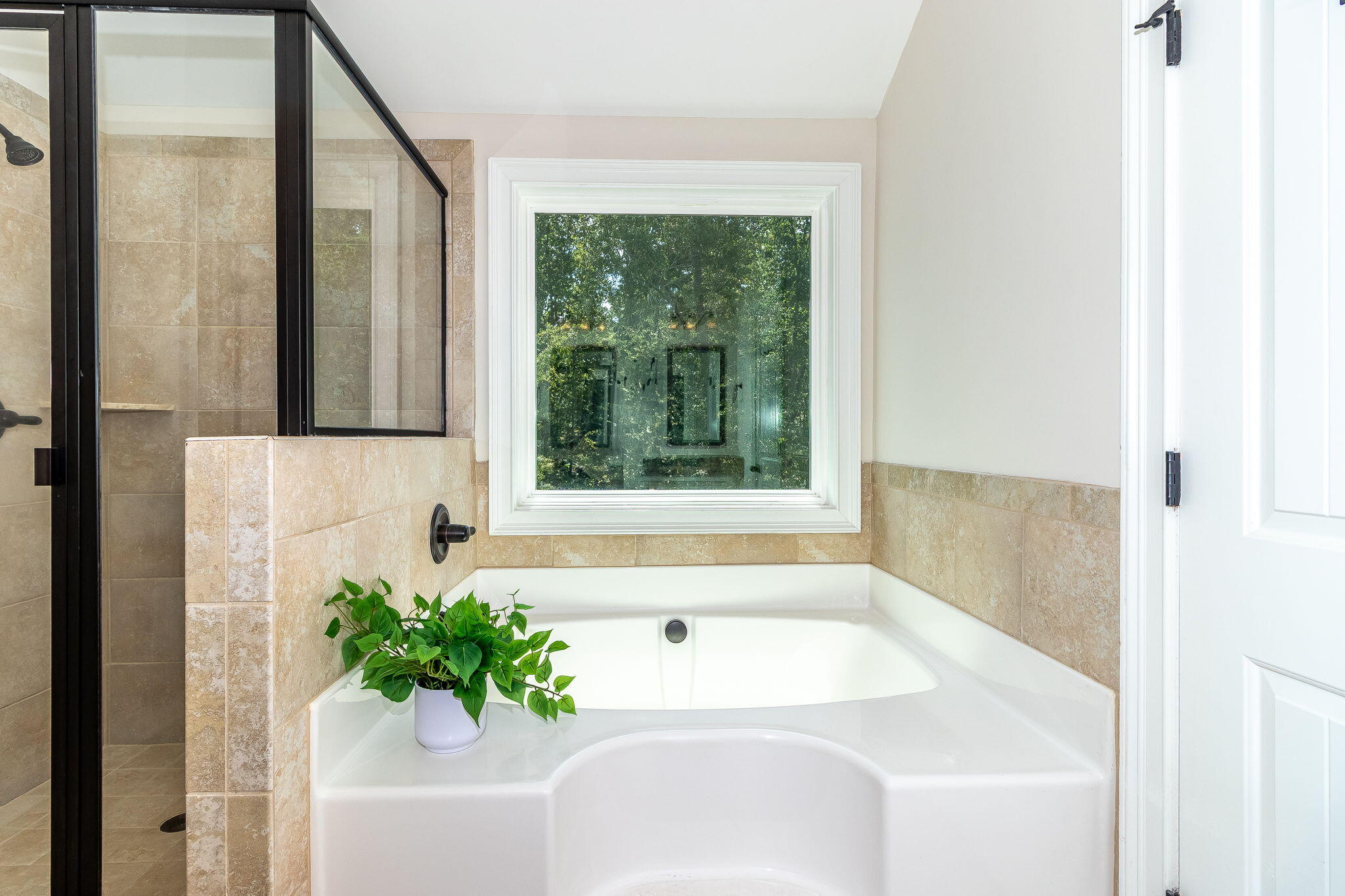 5629 Sunbury Loop