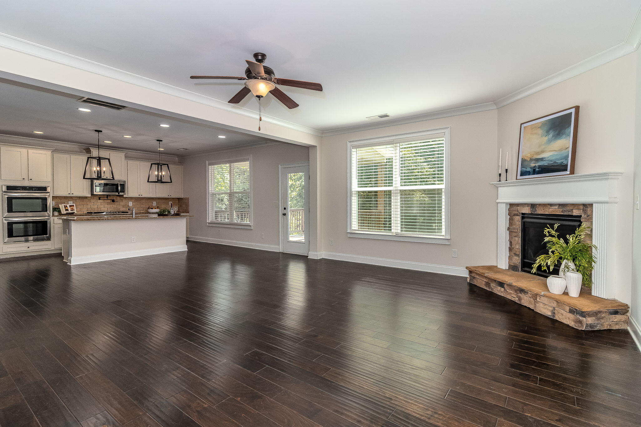 5629 Sunbury Loop