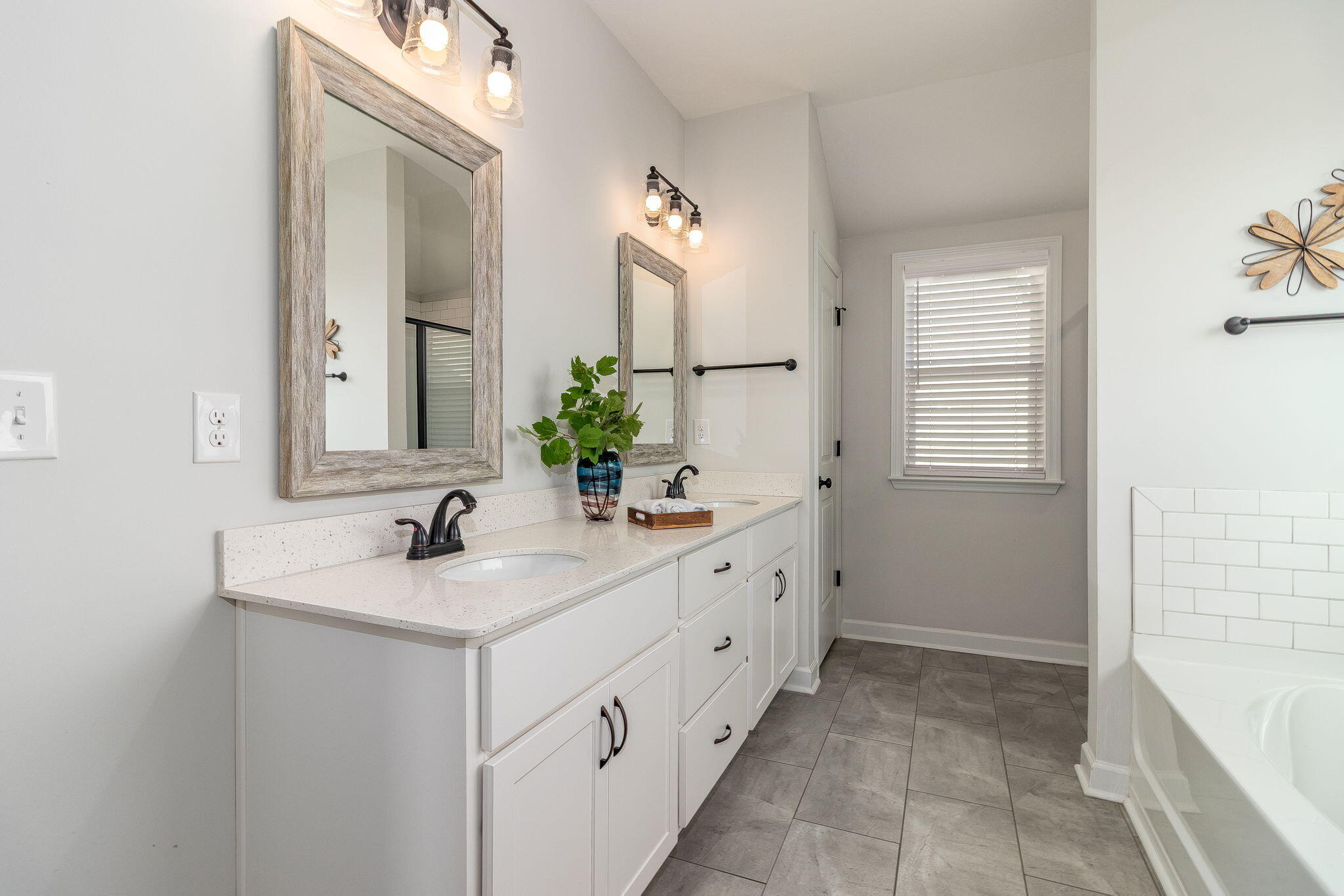 115 Dublin Loop