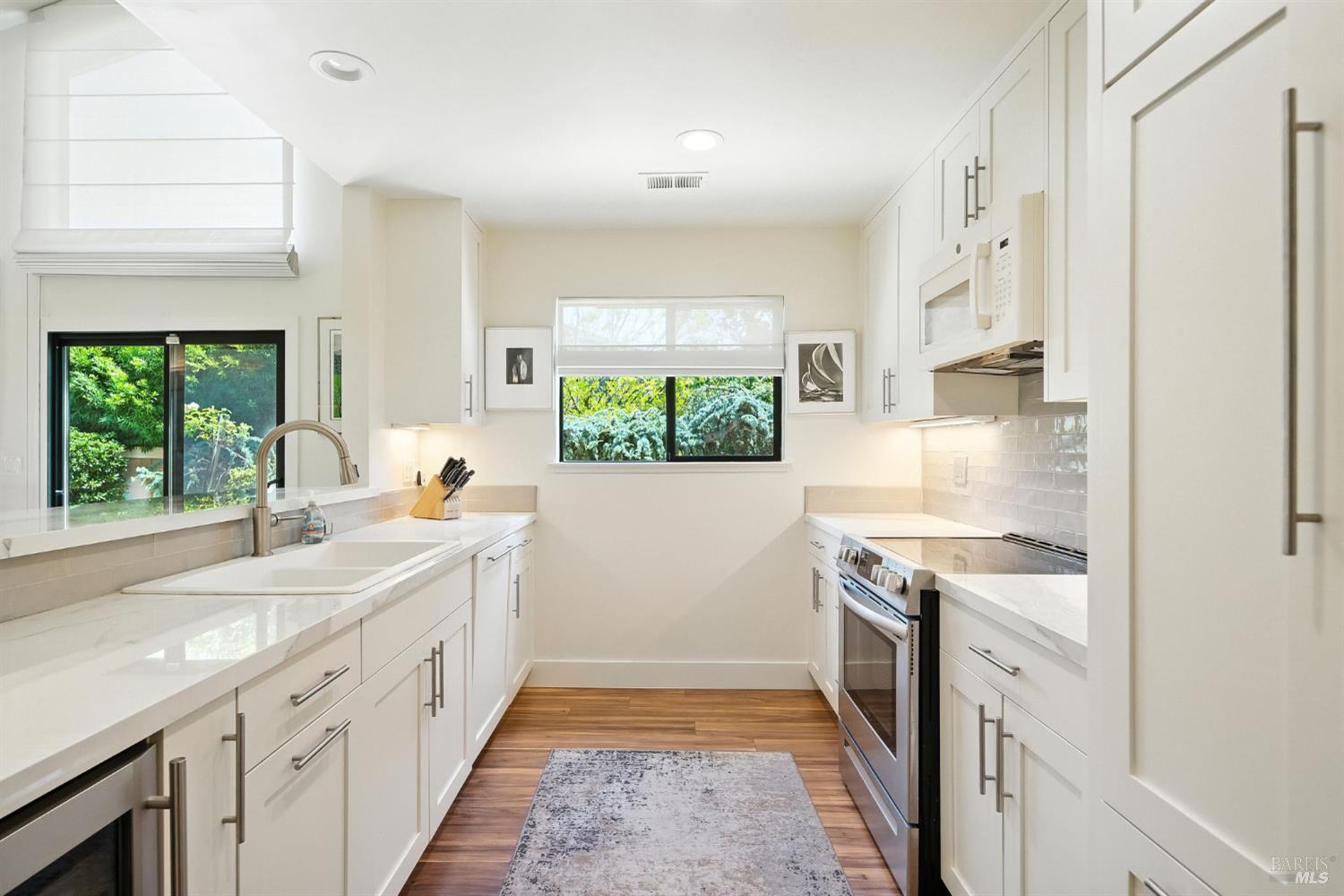 873 Oak Leaf Way