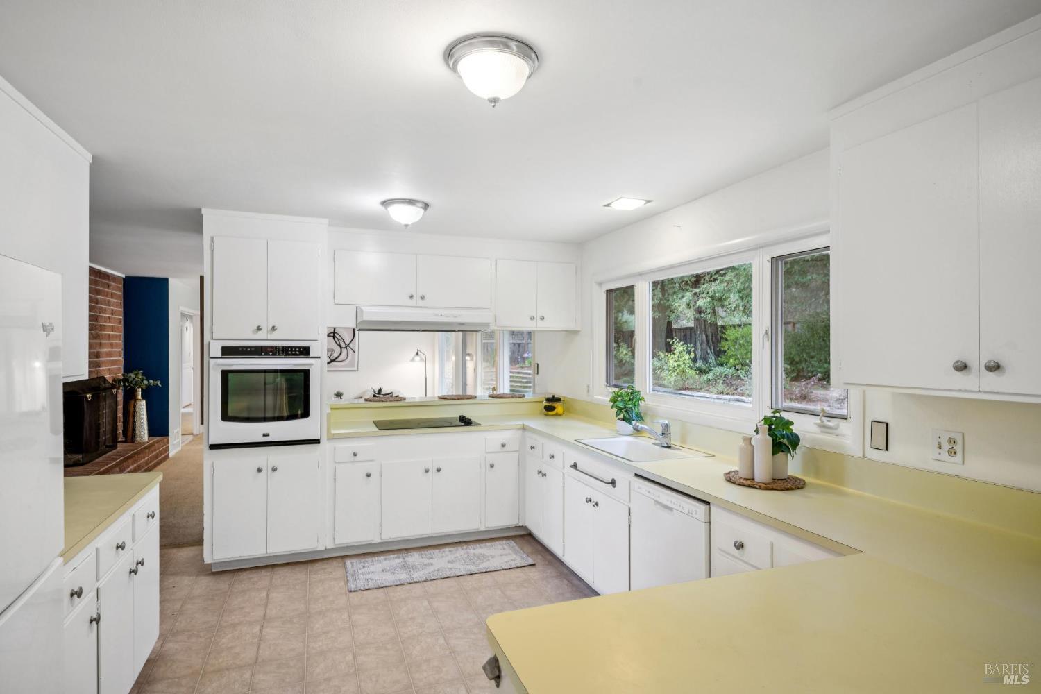 295 Stuyvesant Drive