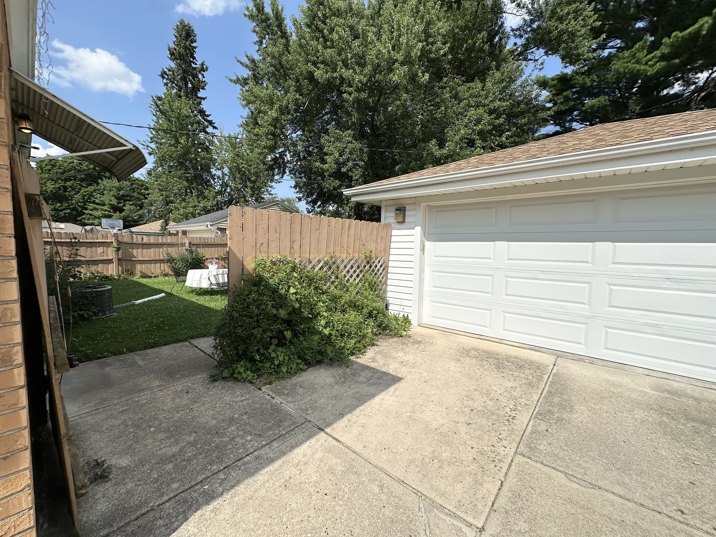 1199 Iroquois Drive
